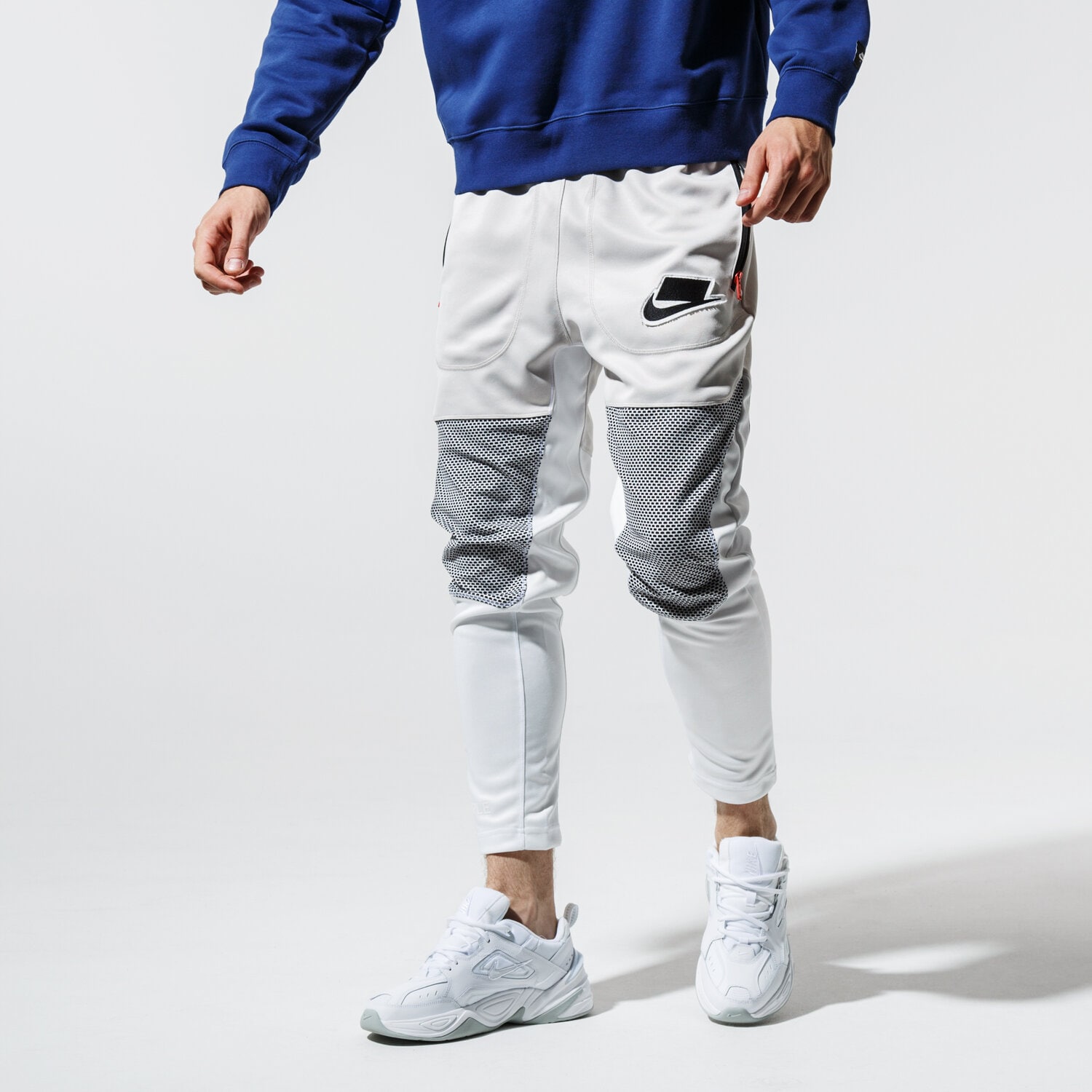 Bărbați pantaloni NIKE PANTALONI  M NSW NSP TRK PANT PK BODYMAP BV4550-072 Alb