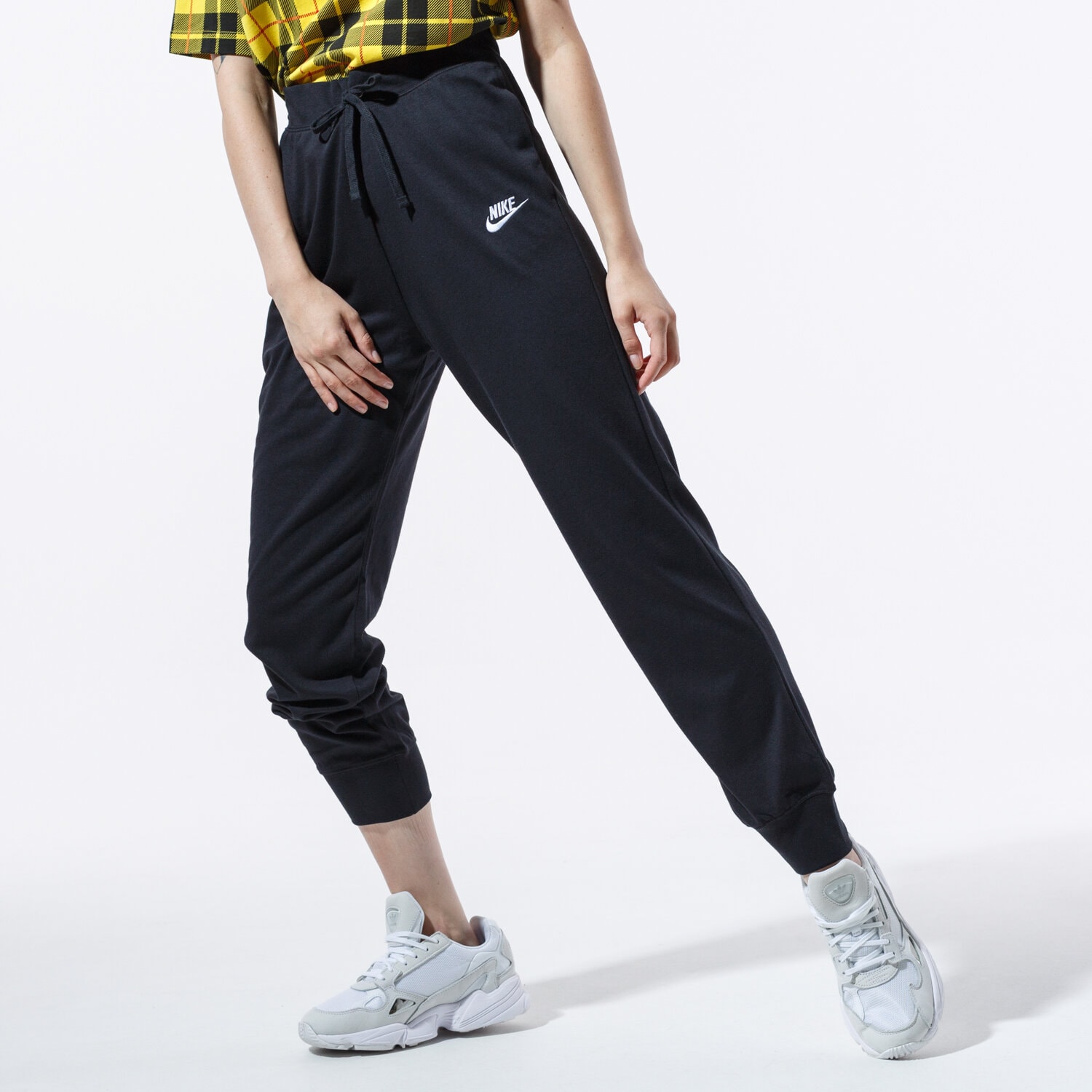 Femei pantaloni NIKE PANTALONI  W NSW PANT JRSY AR3758-010 Negru