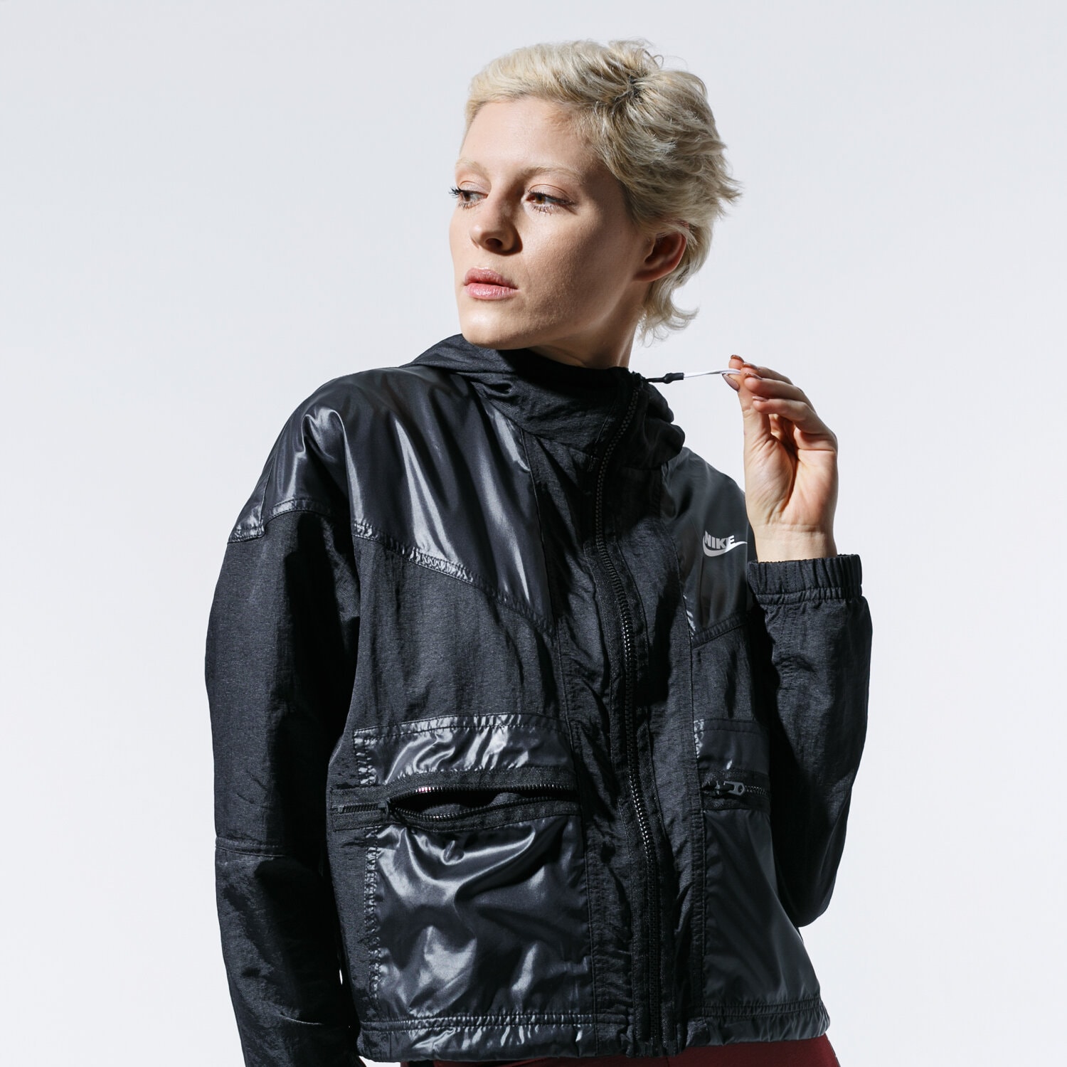 Femei geacă de iarnă NIKE JACHETĂ W NSW WR JKT CARGO REBEL BV2833-010 Negru