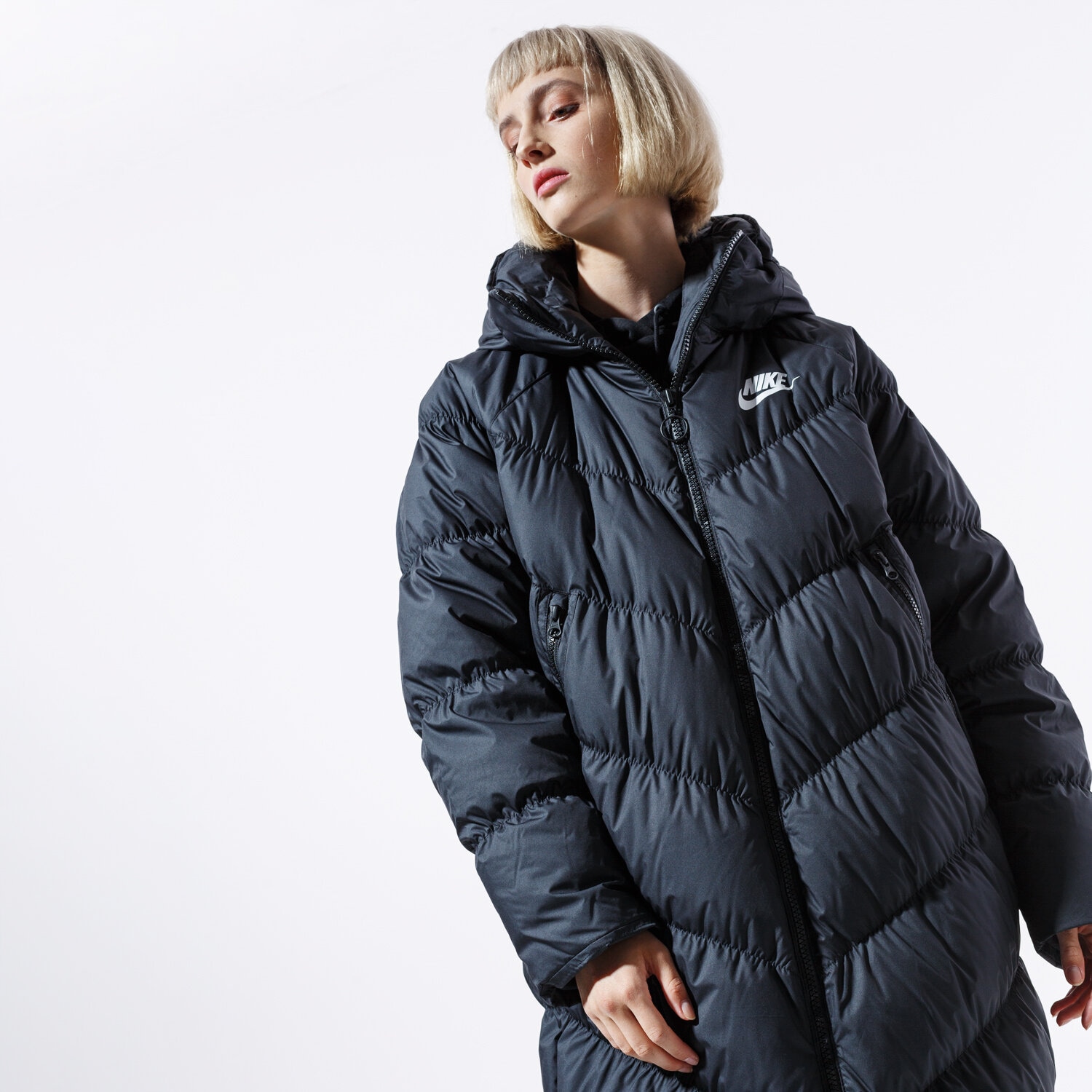 Femei geacă de iarnă NIKE JACHETĂ W NSW DWN FILL PARKA LONG STMT BV2881-010 Negru
