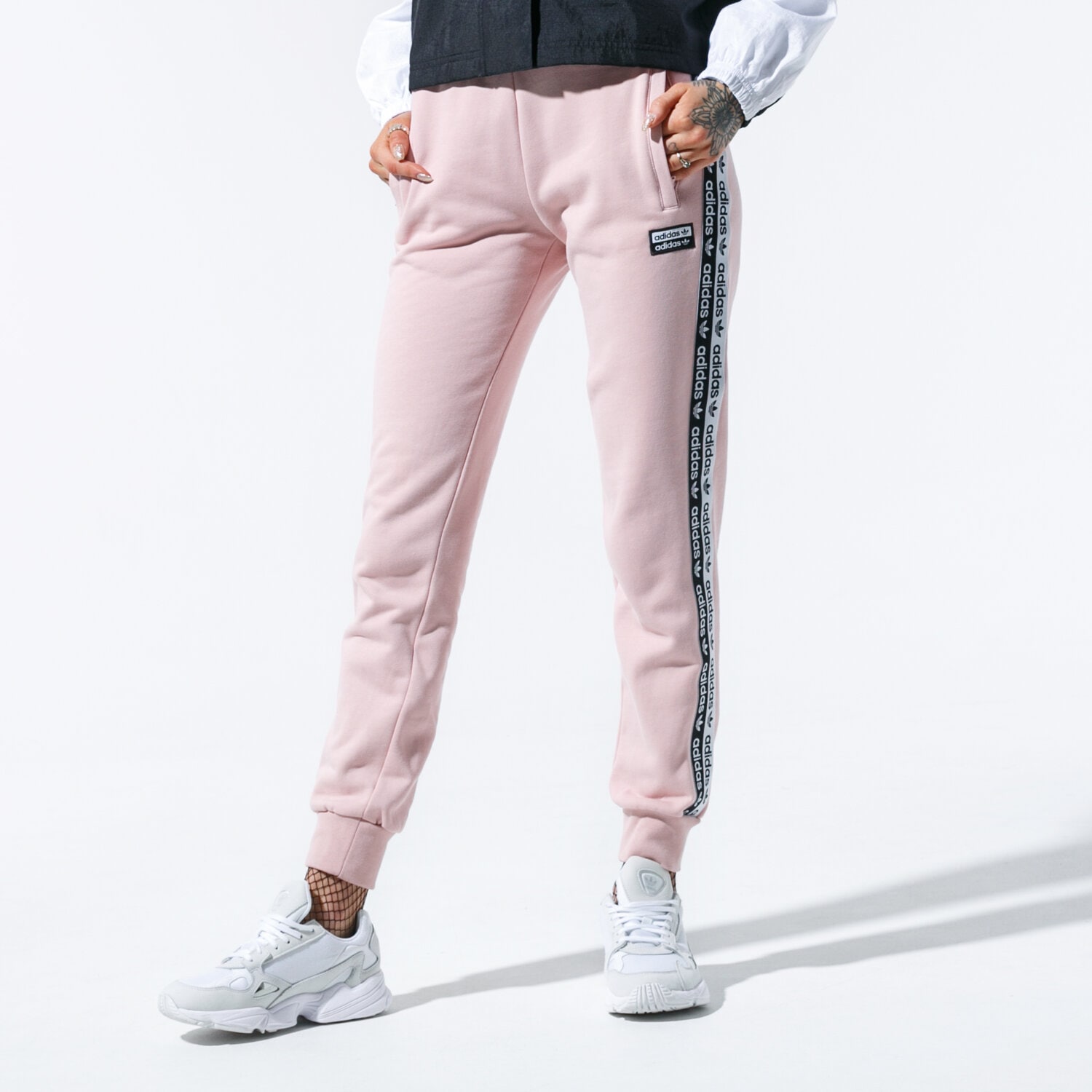 Femei pantaloni ADIDAS PANTALONI  VOCAL CUF PANT EC0754 Roz