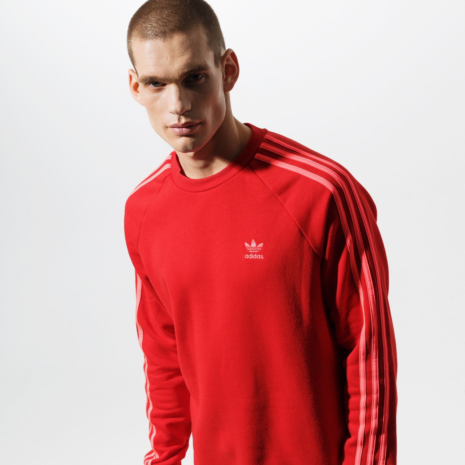 Bărbați bluză ADIDAS BLUZĂ 3-STRIPES CREW EJ9693 Roșu