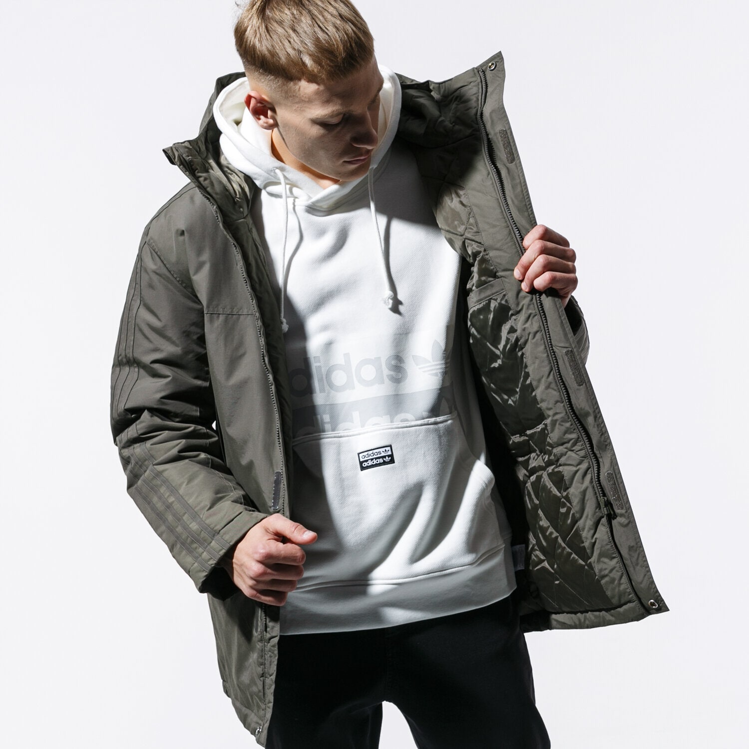 Bărbați eacă de iarnă ADIDAS JACHETĂ FUR PARKA PADDE ED5835 Kaki