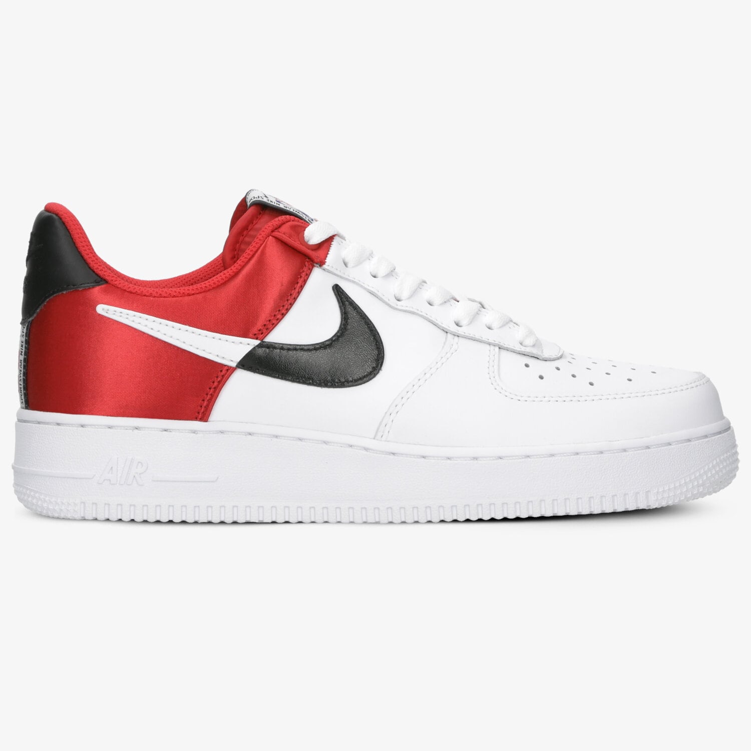 Barbați pantofi sport NIKE AIR FORCE 1 '07 LV8 1 BQ4420-600 Alb