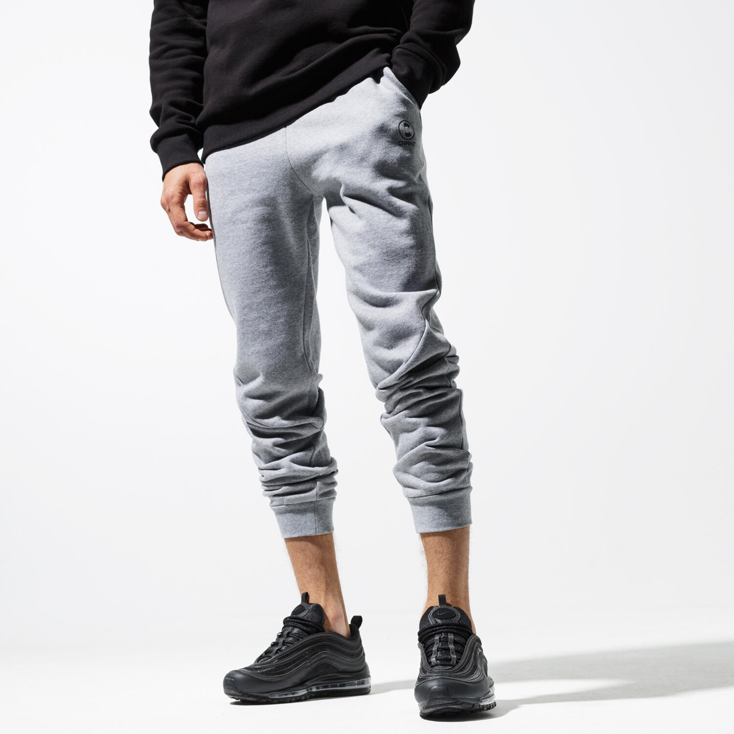 Bărbați pantaloni CONFRONT PANTALONI  ESSENTIAL GRY PANTS CF39SPM30003 Gri