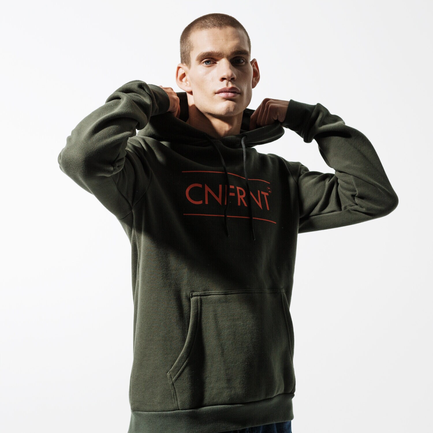Bărbați bluză CONFRONT BLUZĂ ESSENTIAL KHK HOODY  CF39BLM38002 Kaki