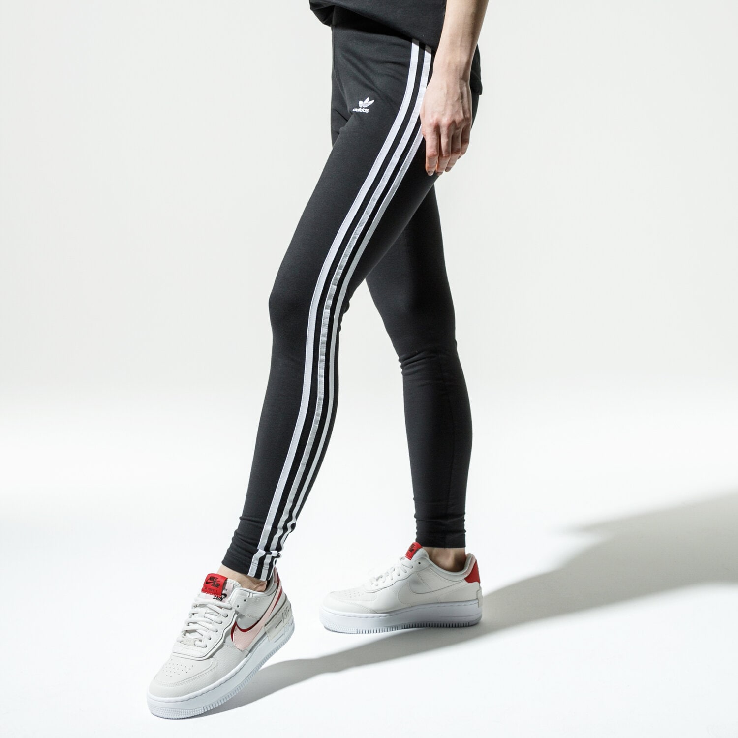 Femei pantaloni ADIDAS COLANȚI 3 STR TIGHT FM3287 Negru