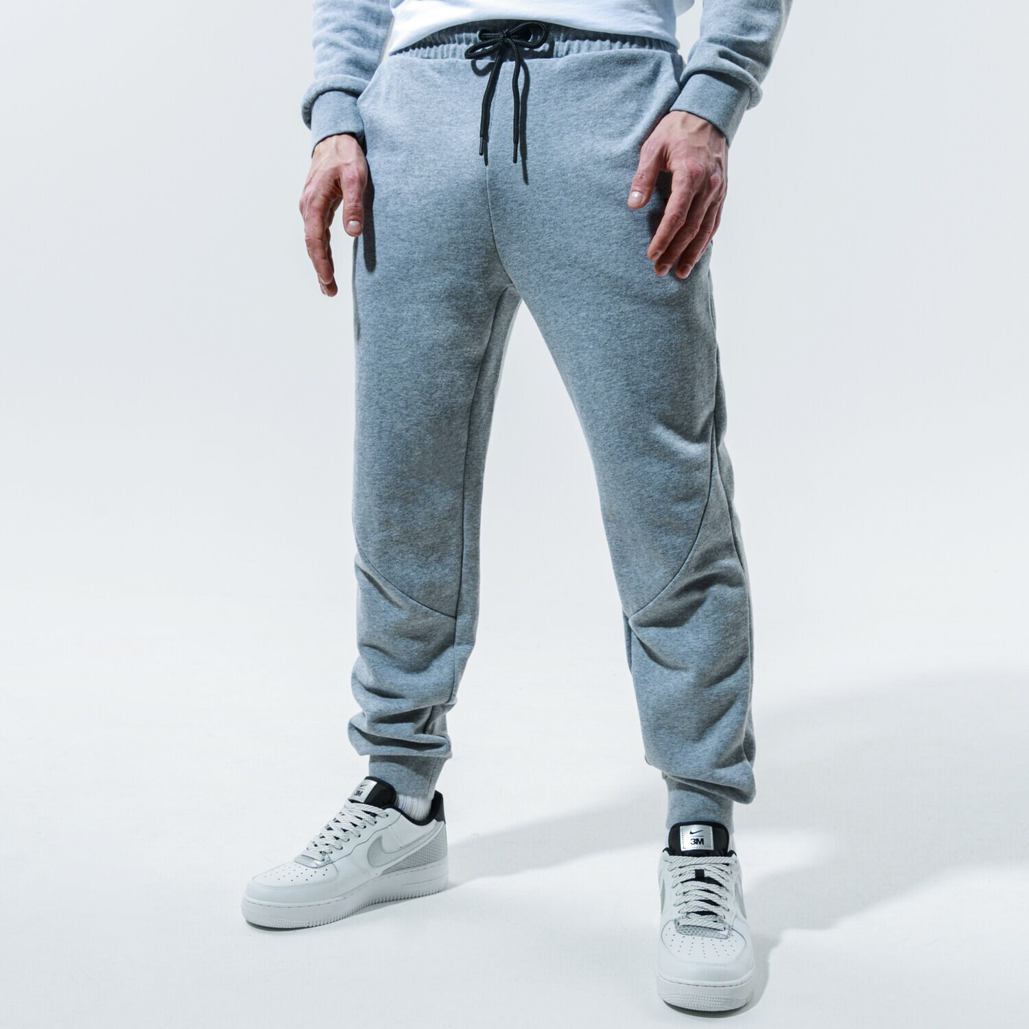 Bărbați pantaloni CONFRONT PANTALONI  ESSENTIAL PANTS CF320SPM30003 Gri