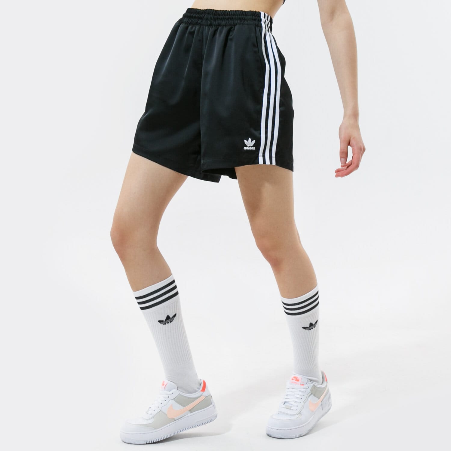 Femei pantaloni scurți ADIDAS PANTALONI SCURȚI SATIN SHORTS GN2774 Negru