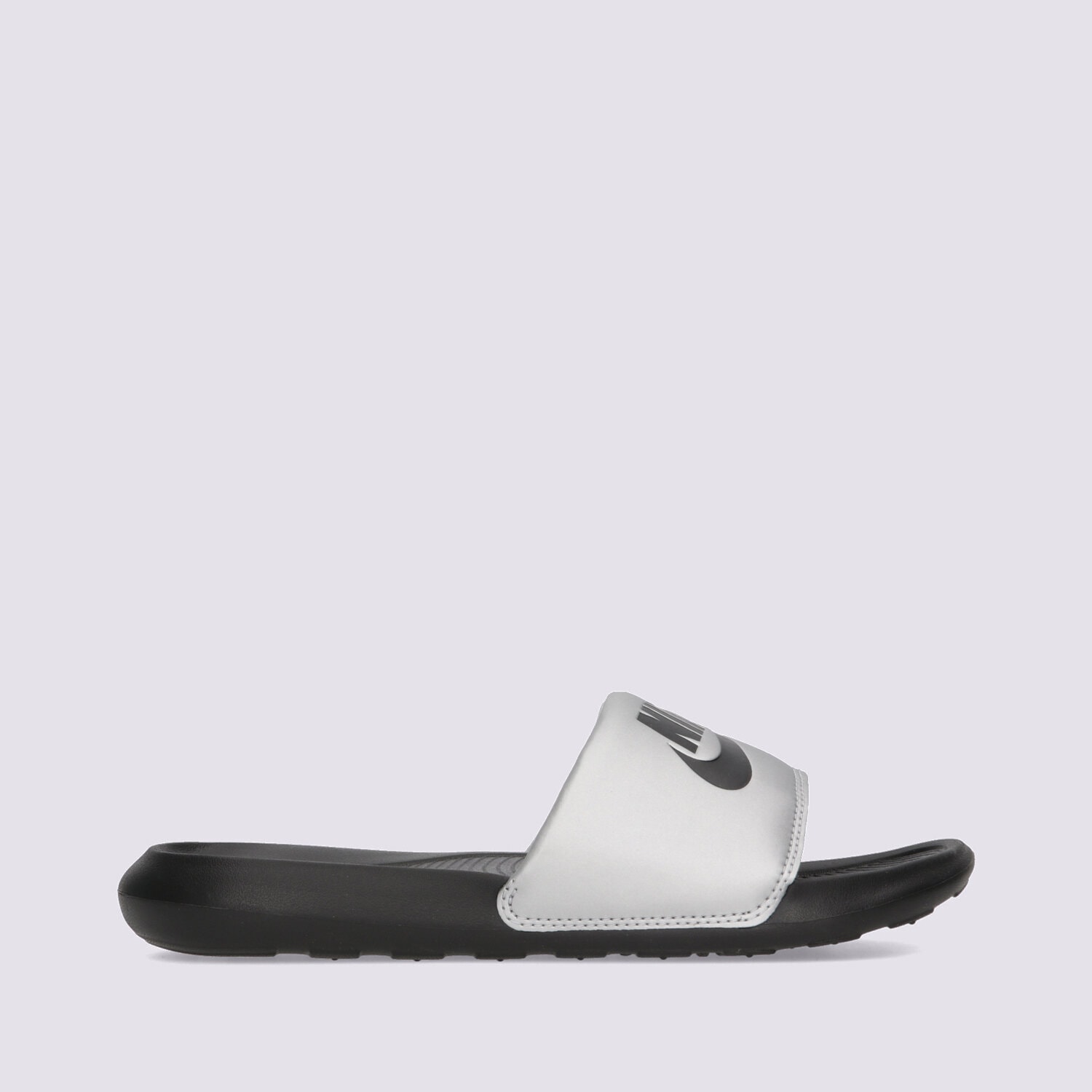 NIKE VICTORI ONE CN9677-006 Argintiu