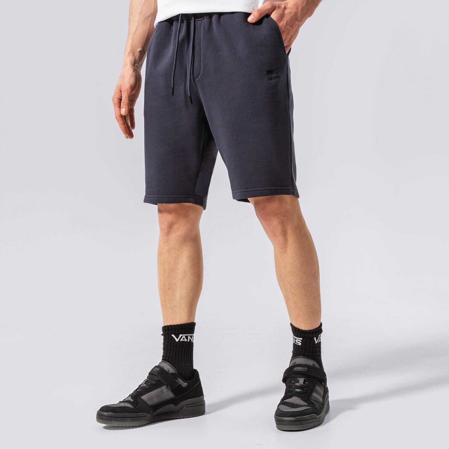 Femei pantaloni scurți CONFRONT PANTALONI SCURȚI ESSENTIAL CF122SZM90004 Negru