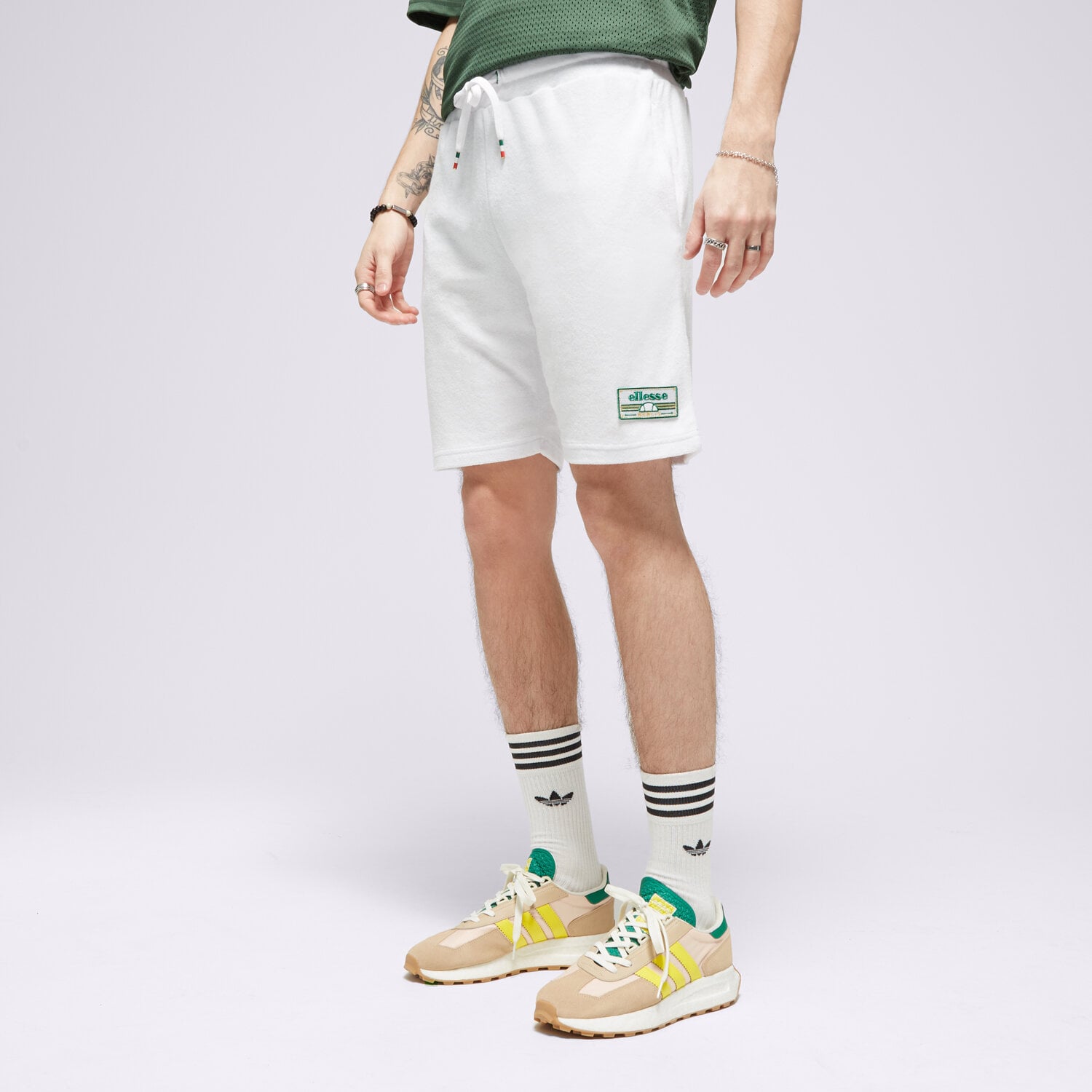 Femei pantaloni scurți ELLESSE PANTALONI SCURȚI DIAVOLA SHORT WHT SHN15009908 Alb