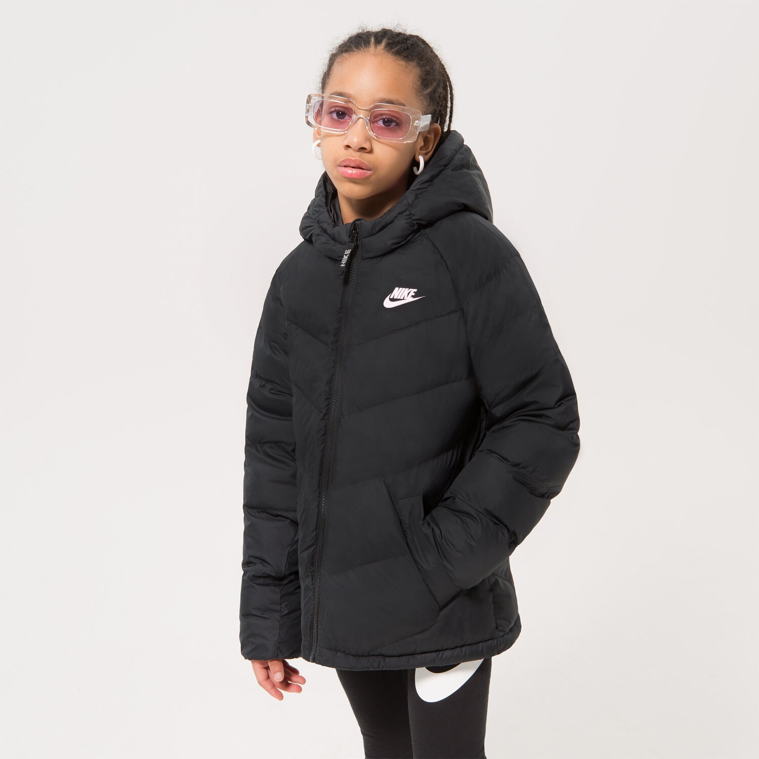 Jachetă de sezon pentru copii (primăvară/toamnă) NIKE GIRLS' PADDED JACKET JUNIOR BOY DX1264-011 Negru