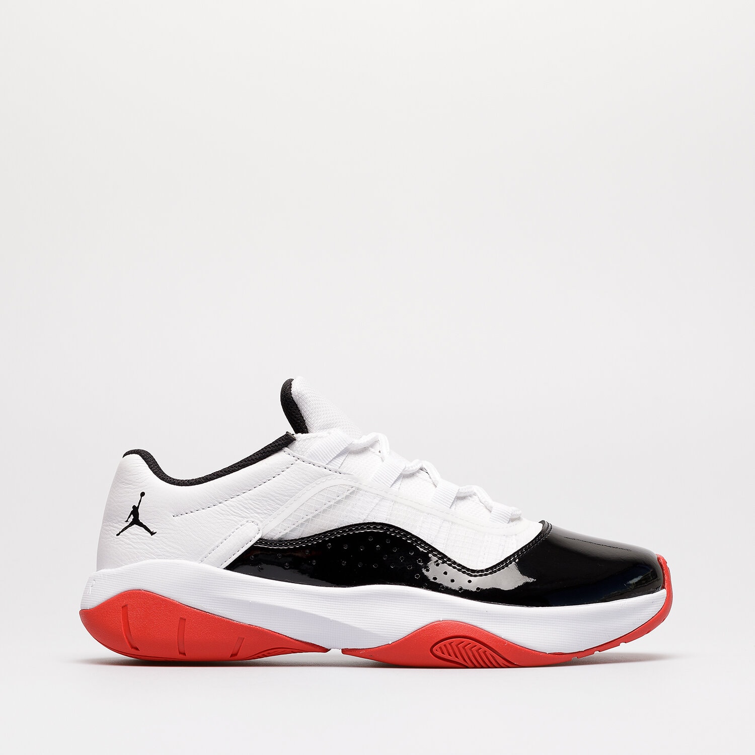 Barbați pantofi sport AIR JORDAN 11 CMFT LOW  DN4180-102 Alb