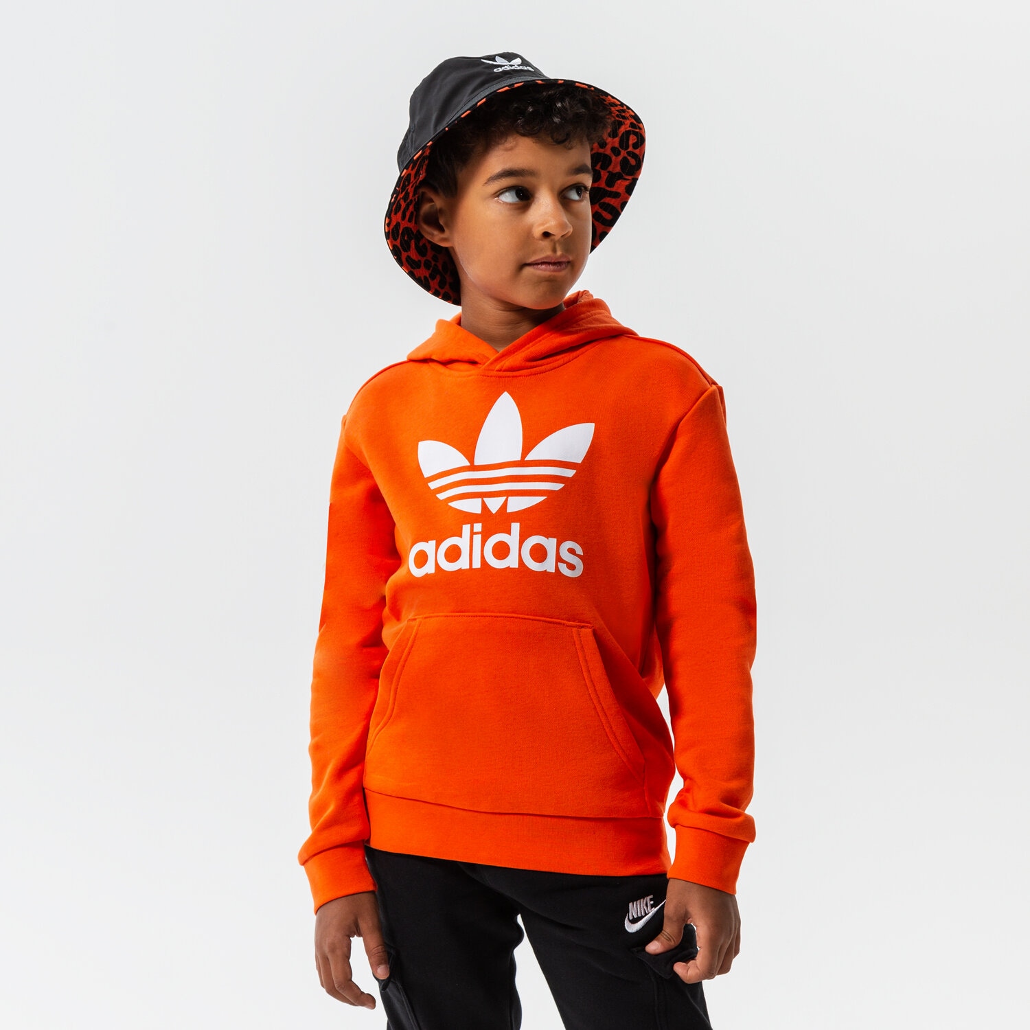 Copii bluză ADIDAS BLUZĂ CU GLUGĂ TREFOIL HOODIE BOY HK0273 Portocaliu