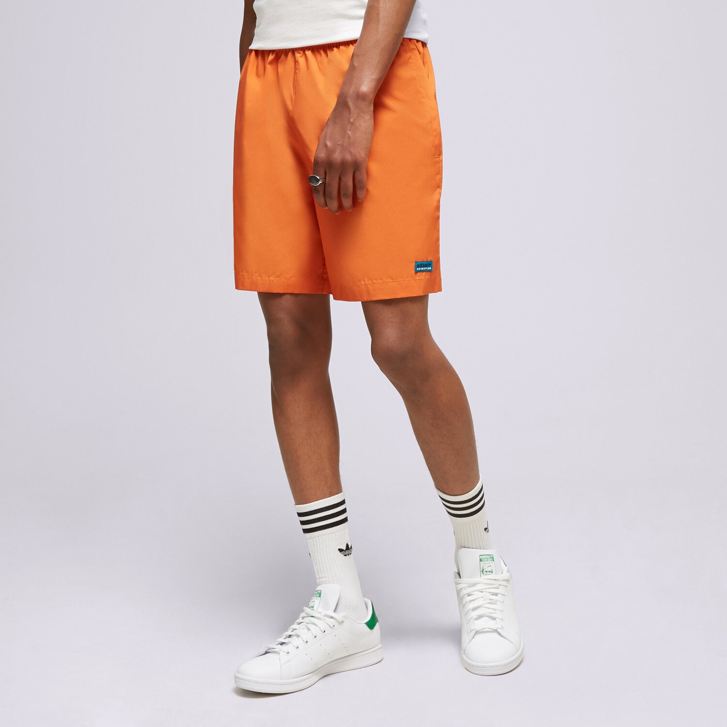 Femei pantaloni scurți ADIDAS PANTALONI SCURȚI ADV WOVEN SHORT HR4259 Bordo