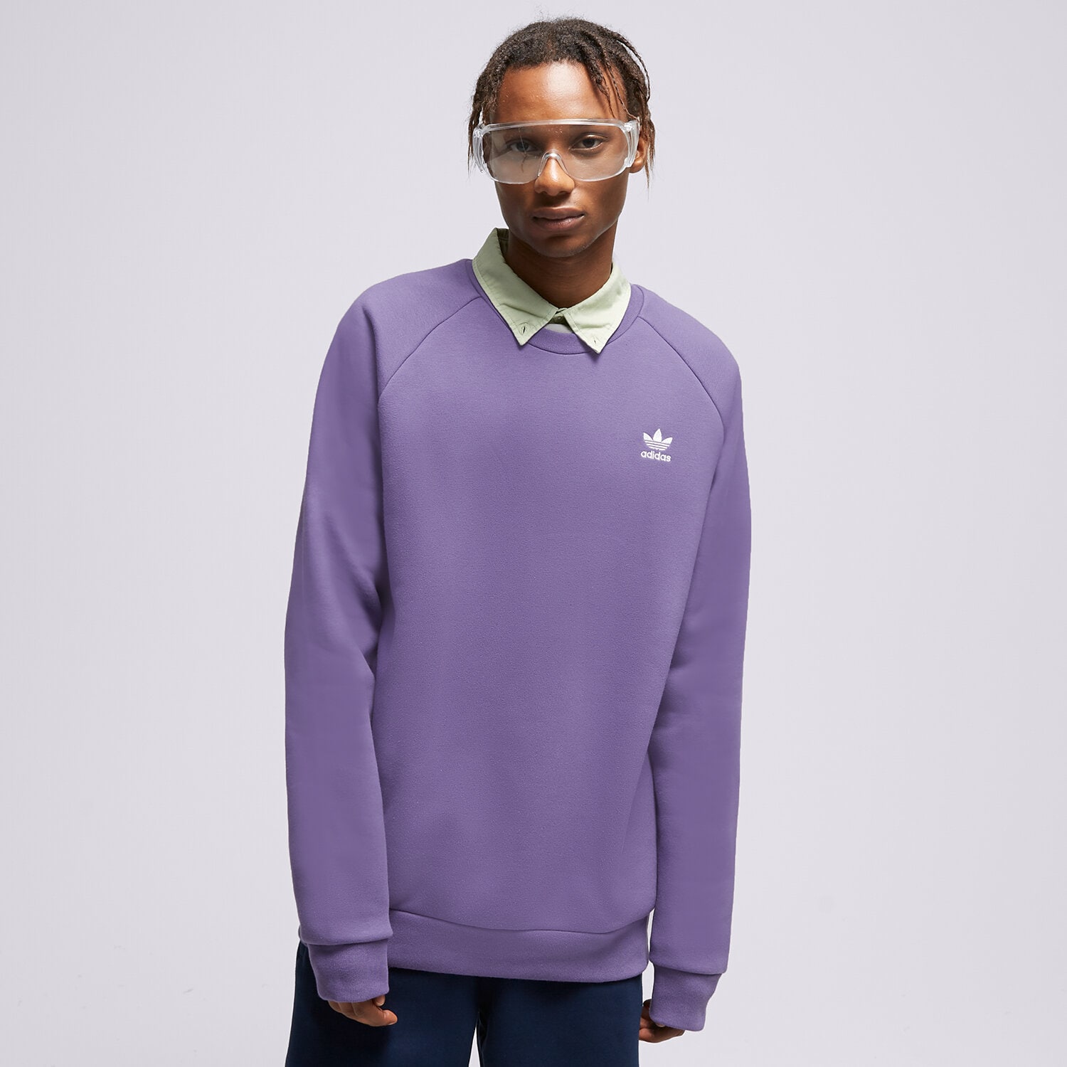 Bărbați bluză ADIDAS BLUZĂ ESSENTIAL CREW IA4824 Albastru