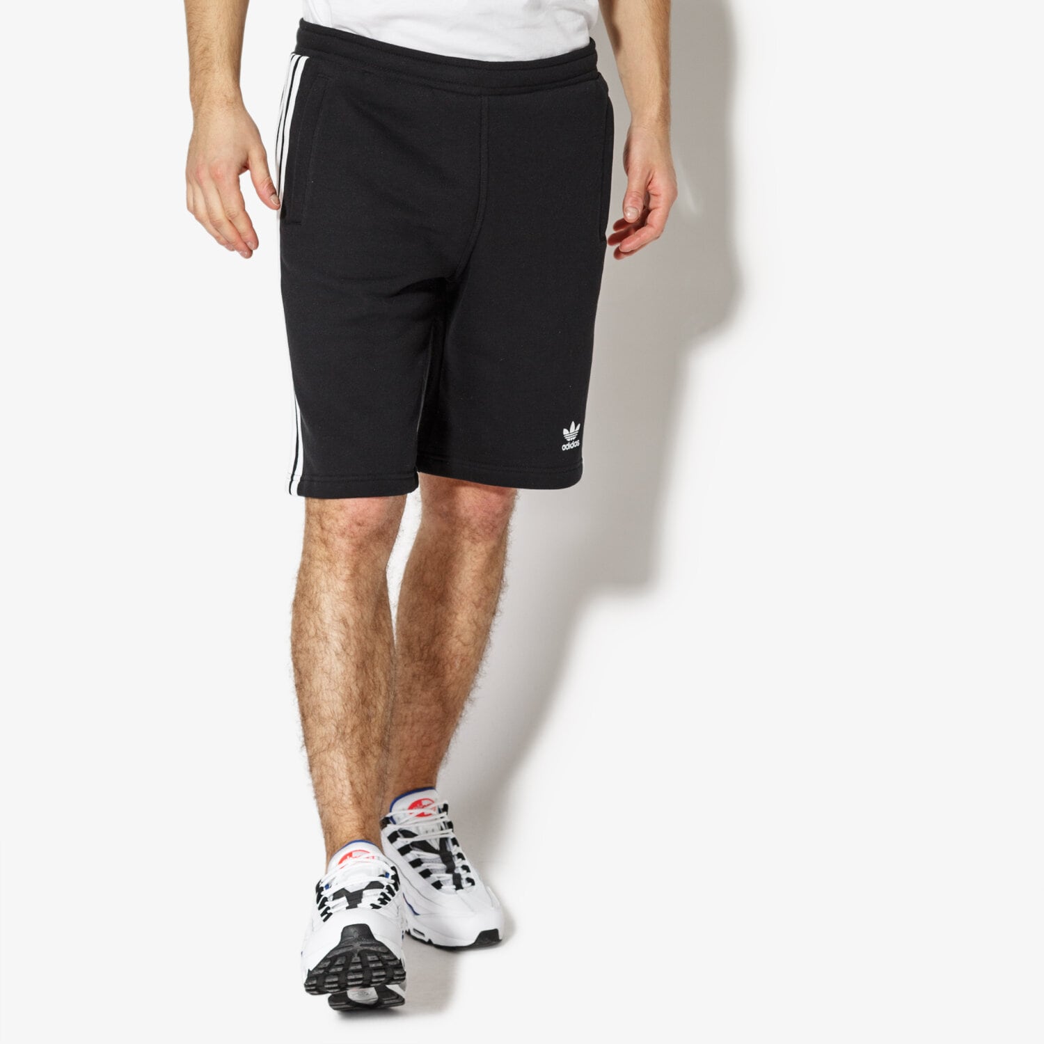Femei pantaloni scurți ADIDAS PANTALONI SCURȚI 3-STRIPES SHORT CW2980 Negru