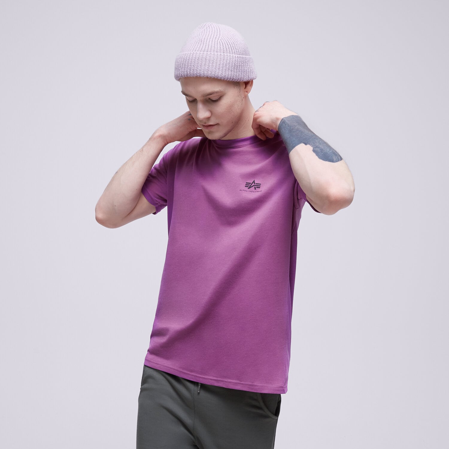 Bărbați tricou ALPHA INDUSTRIES TRICOU BASIC T SMALL LOGO 188505677 Violet