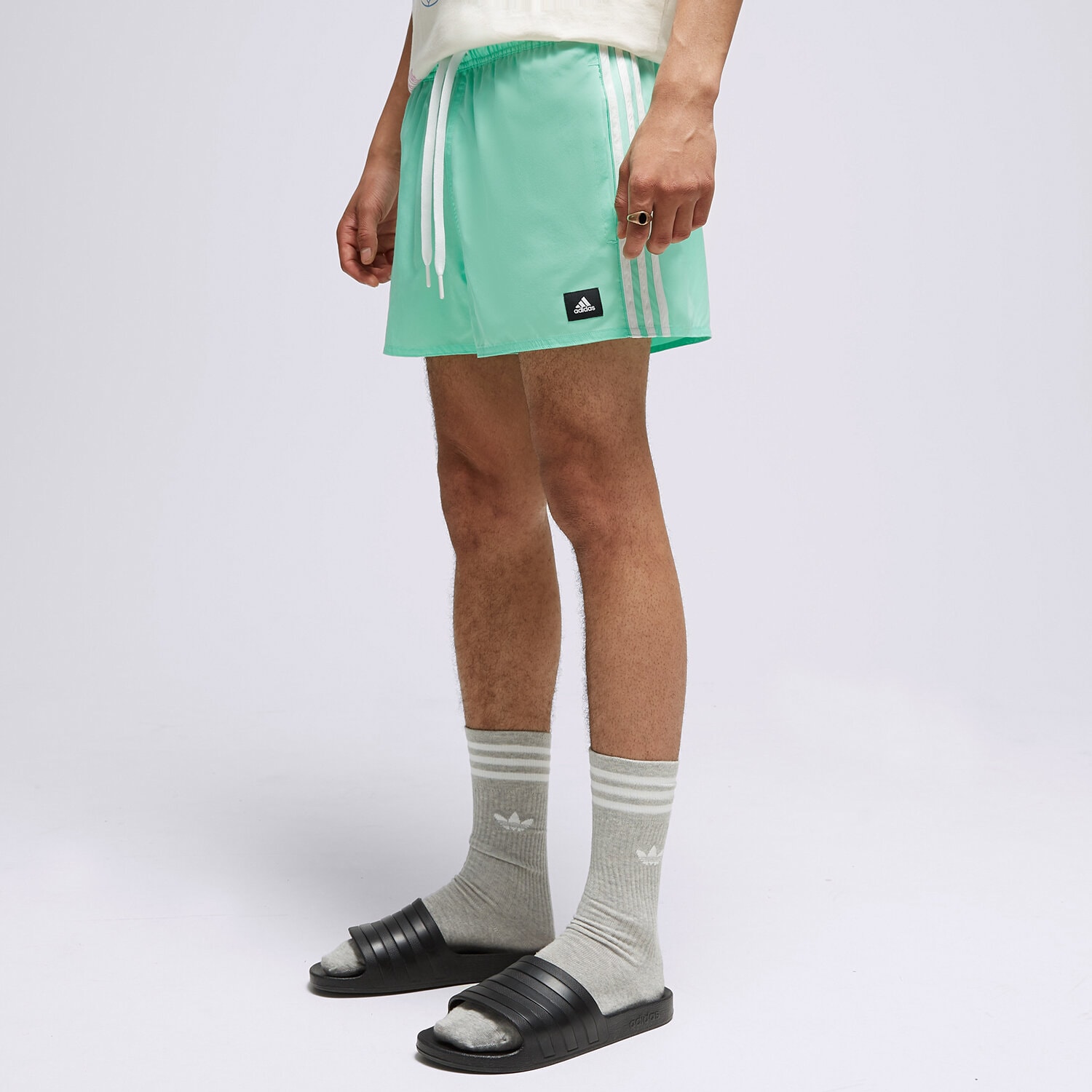 Femei pantaloni scurți ADIDAS PANTALONI SCURȚI 3S CLX SH VSL HT4370 Verde