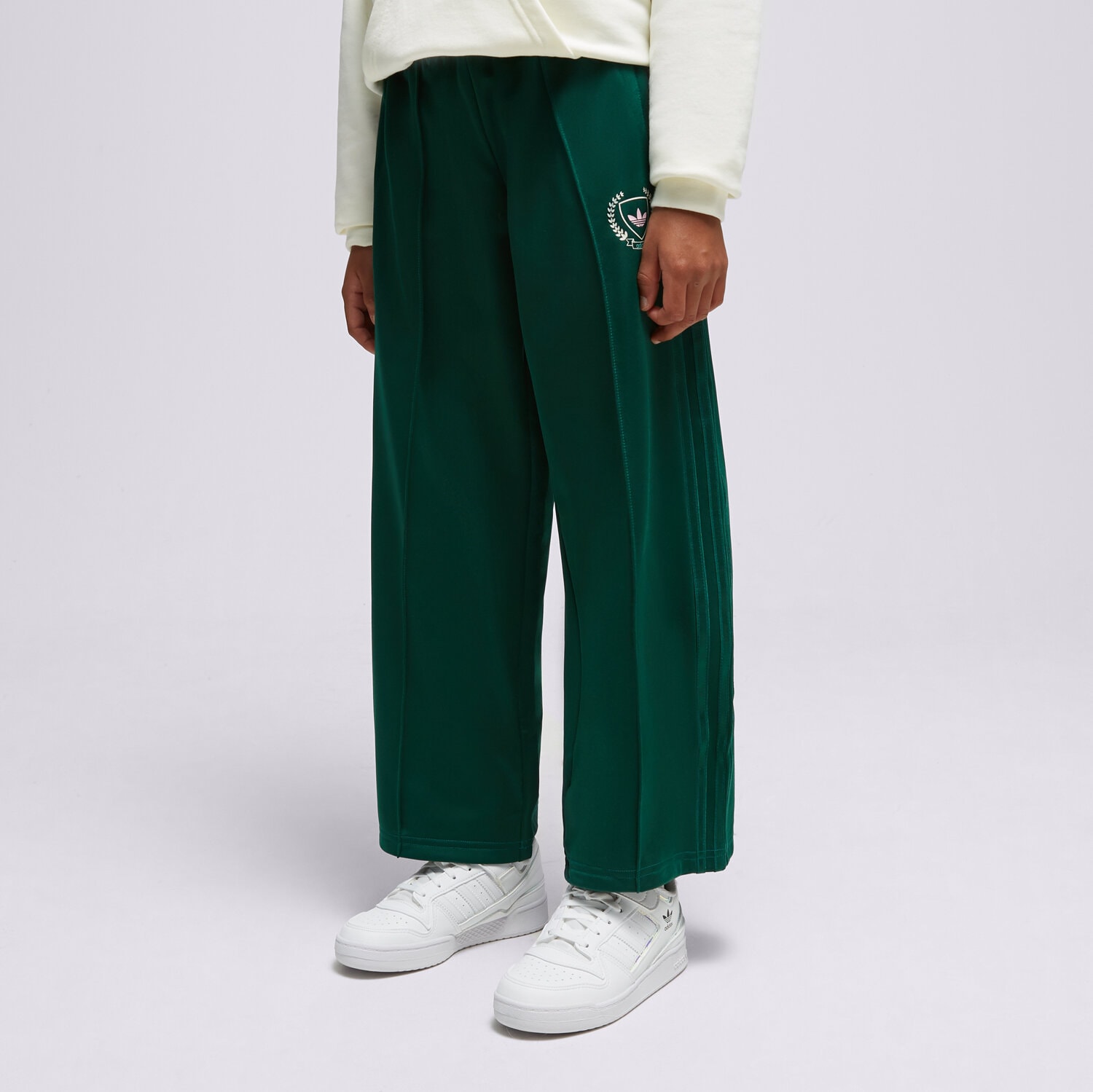 Pantaloni pentru copii ADIDAS PANTALONI  TRACKPANTS GIRL IL5039 Verde