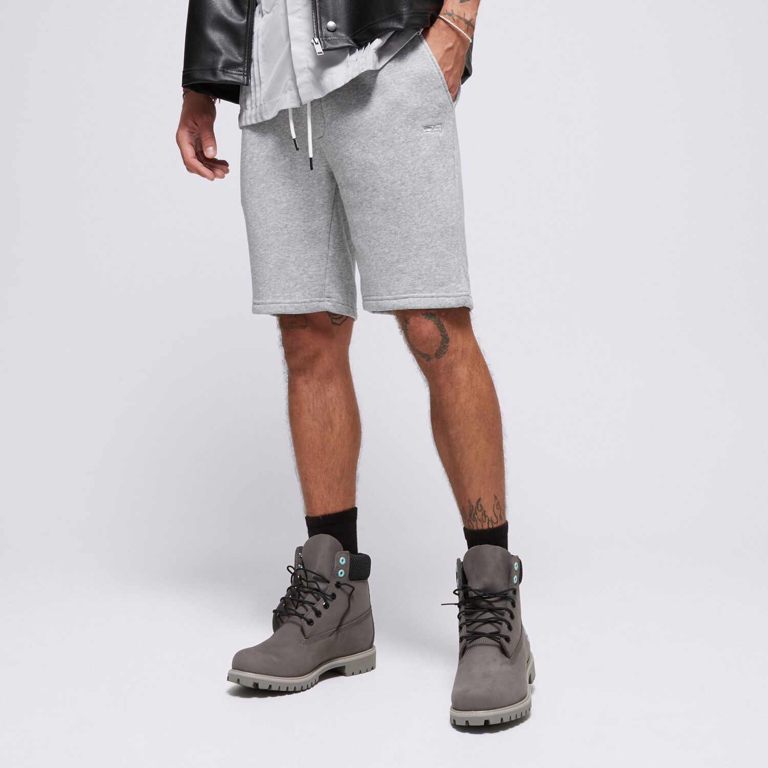 Femei pantaloni scurți CONFRONT PANTALONI SCURȚI CONFRONT ESSENTIAL GREY CF123SZM90002 Gri