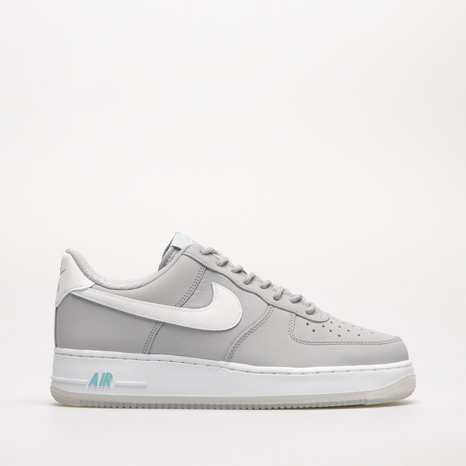 Barbați pantofi sport NIKE AIR FORCE 1 '07  FV0383-001 Gri