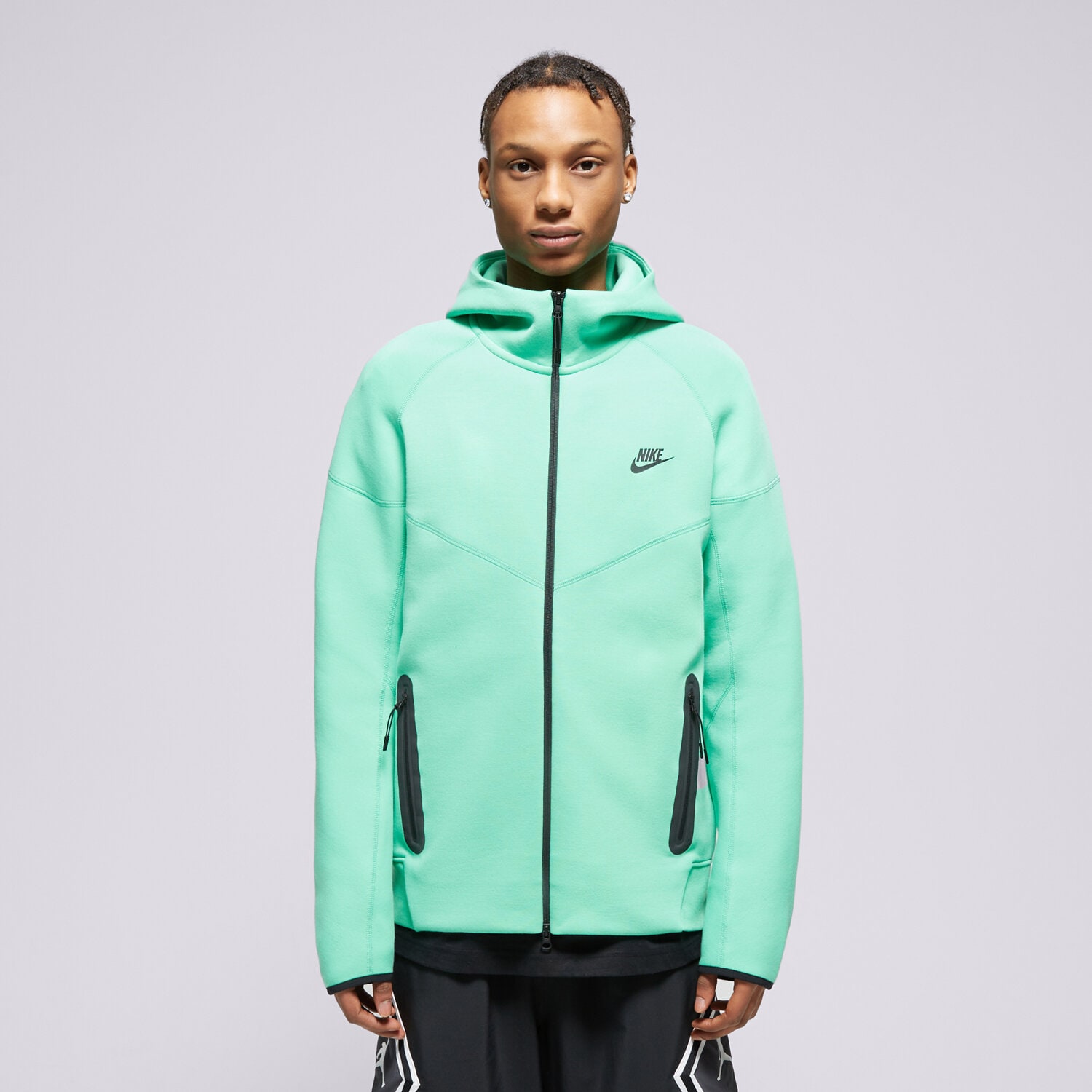 Bărbați bluză NIKE BLUZĂ CU GLUGĂ M NK TCH FLC FZ WR HOODIE FB7921-363 Verde