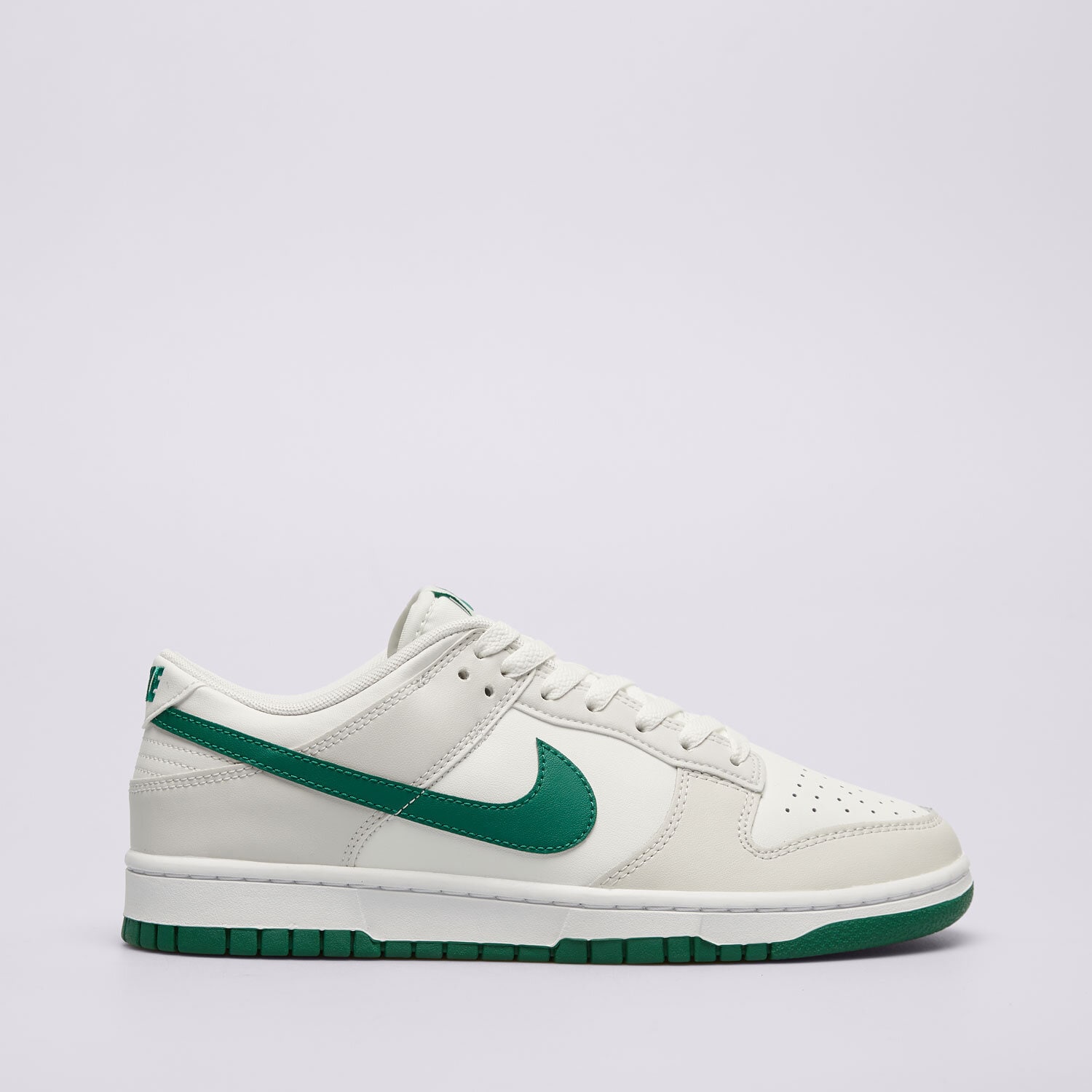 Barbați pantofi sport NIKE DUNK LOW RETRO DV0831-107 Alb