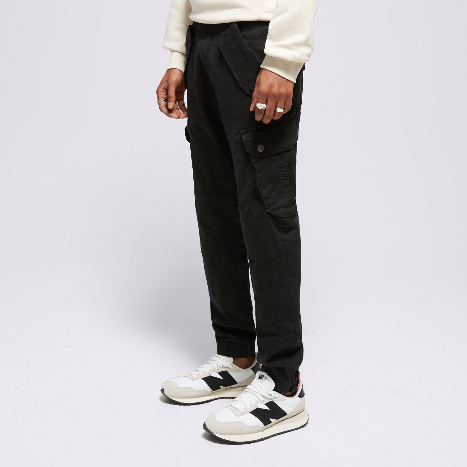 Bărbați pantaloni ALPHA INDUSTRIES PANTALONI  COMBAT PANT LW 12621503 Negru