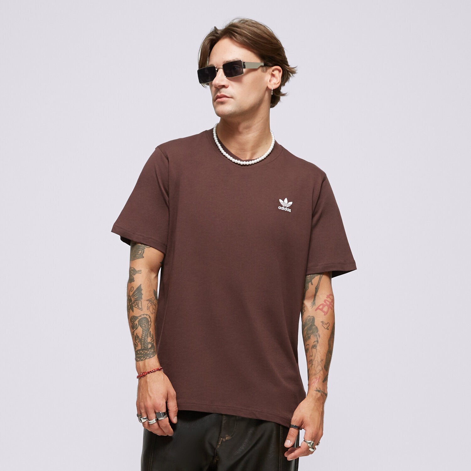 Bărbați tricou ADIDAS TRICOU ESS TEE IZ2100 Maro