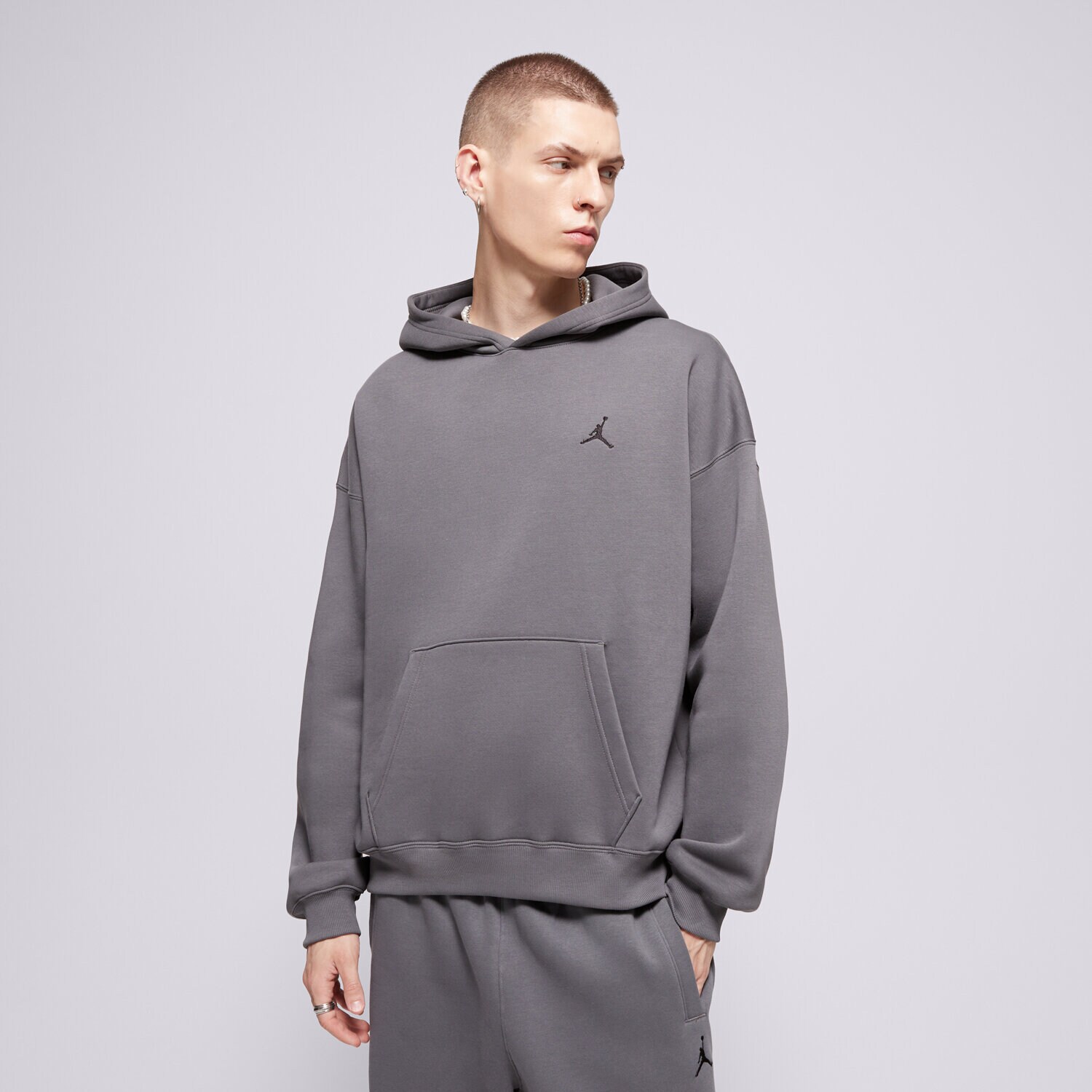 Bărbați bluză JORDAN BLUZĂ CU GLUGĂ JORDAN BROOKLYN FLEECE IB7235-068 Gri