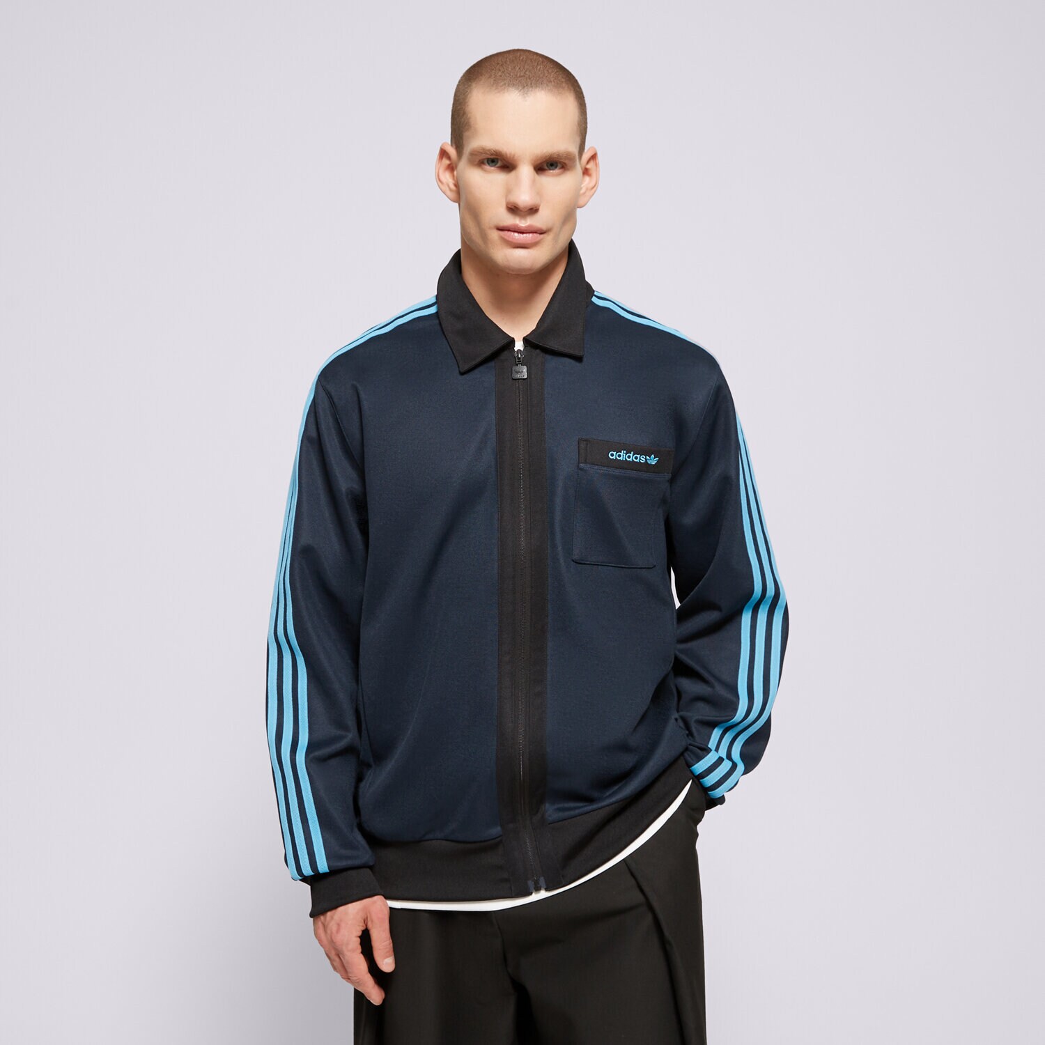 Bărbați bluză ADIDAS BLUZĂ TT JC8361 Bleumarin
