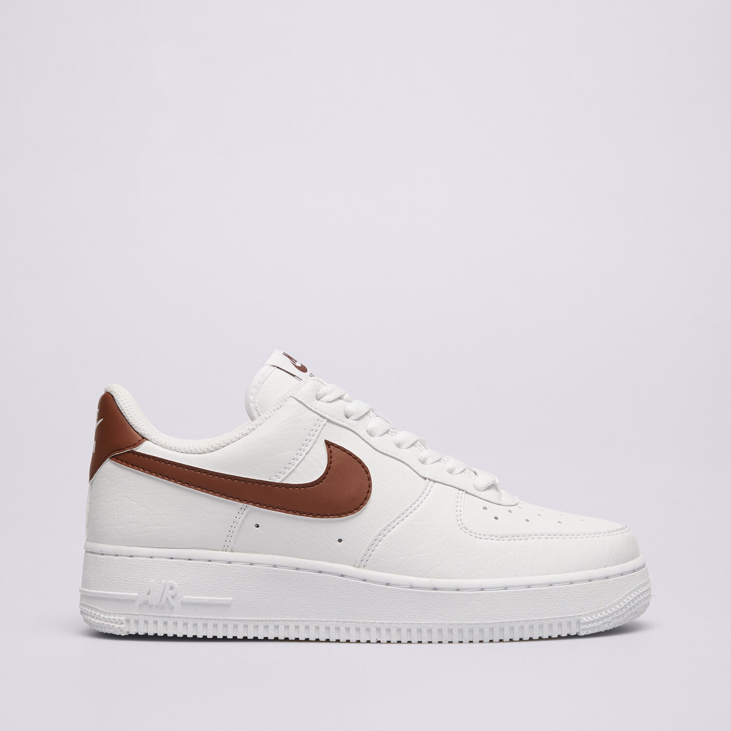 Femei pantofi sport NIKE W AIR FORCE 1 '07 NEXT NATURE DC9486-115 Alb