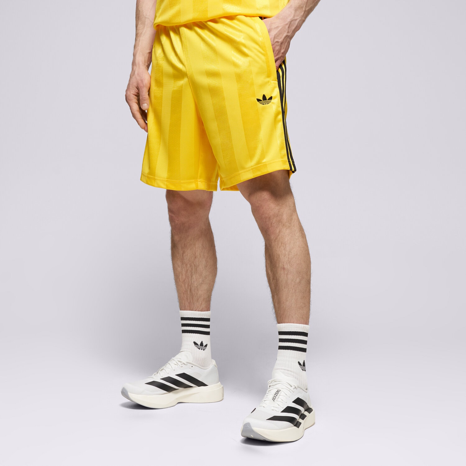 Femei pantaloni scurți ADIDAS PANTALONI SCURȚI 3S OS SHO KE3592 Galben Neon