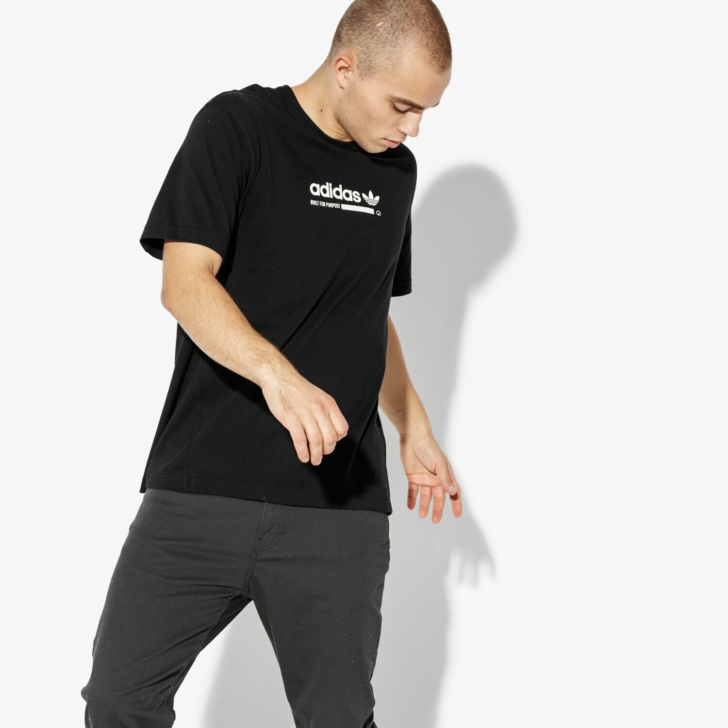 Bărbați tricou ADIDAS TRICOU SS KAVAL TEE ORIGINALS CORE DH4970 Negru