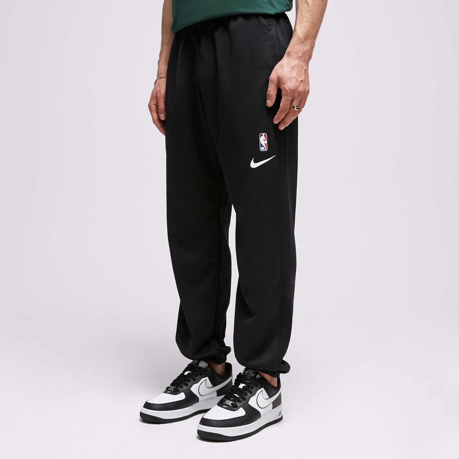Bărbați pantaloni NIKE PANTALONI  BKN MNK DF SPTLIGHT PNT NBA FB3646-010 Negru