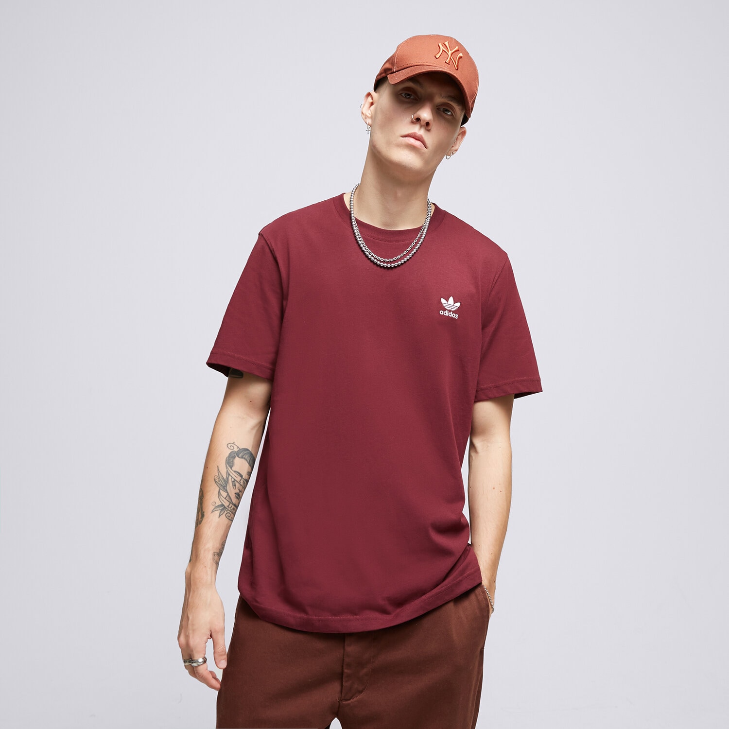 Bărbați tricou ADIDAS TRICOU ESSENTIAL TEE II5794 Bordo