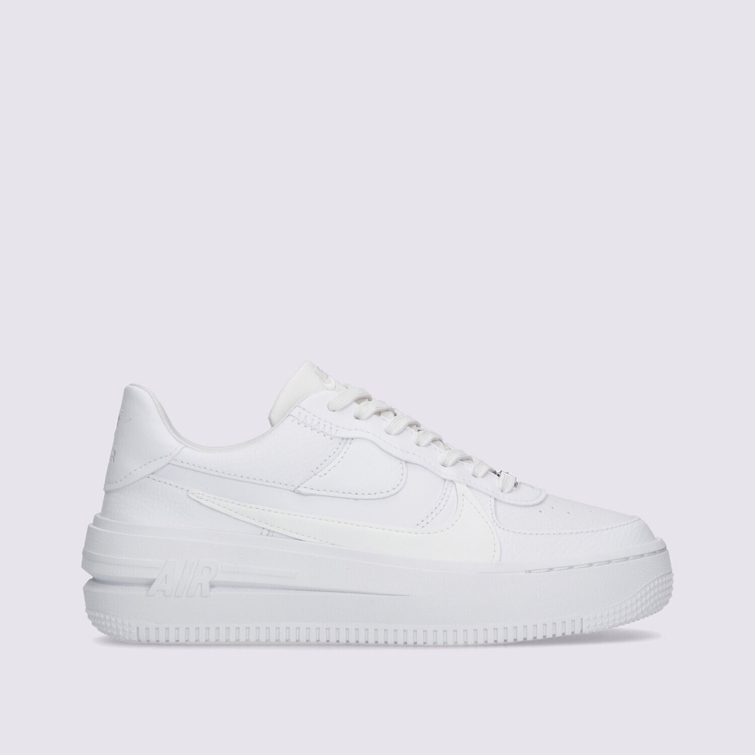 Femei pantofi sport NIKE AIR FORCE 1 PLATFORM  DJ9946-100 Alb