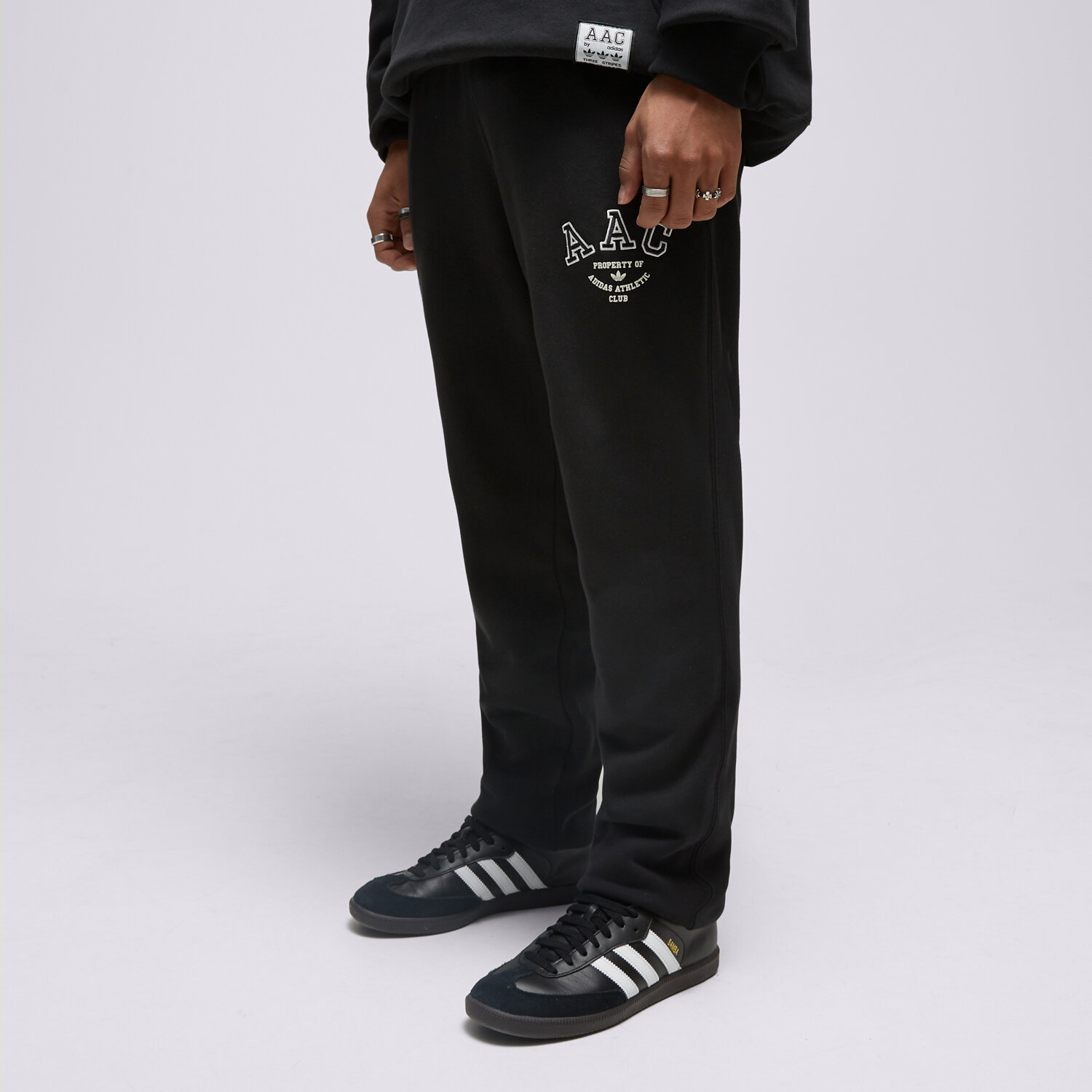 Bărbați pantaloni ADIDAS PANTALONI  HACK AAC HZ0698 Negru