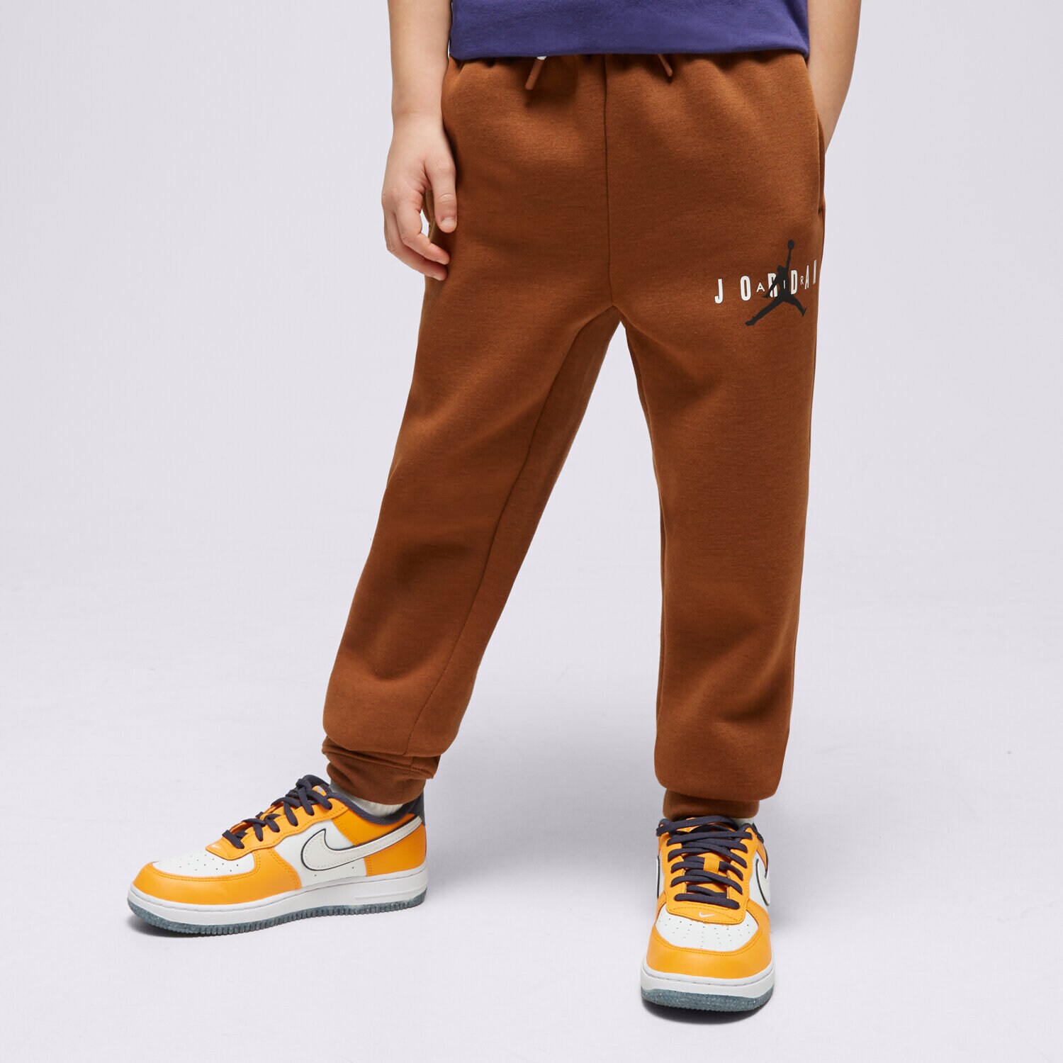 Pantaloni pentru copii JORDAN PANTALONI  JDB JUMPMAN SUSTAINABLE UU 95B912-X4A Maro