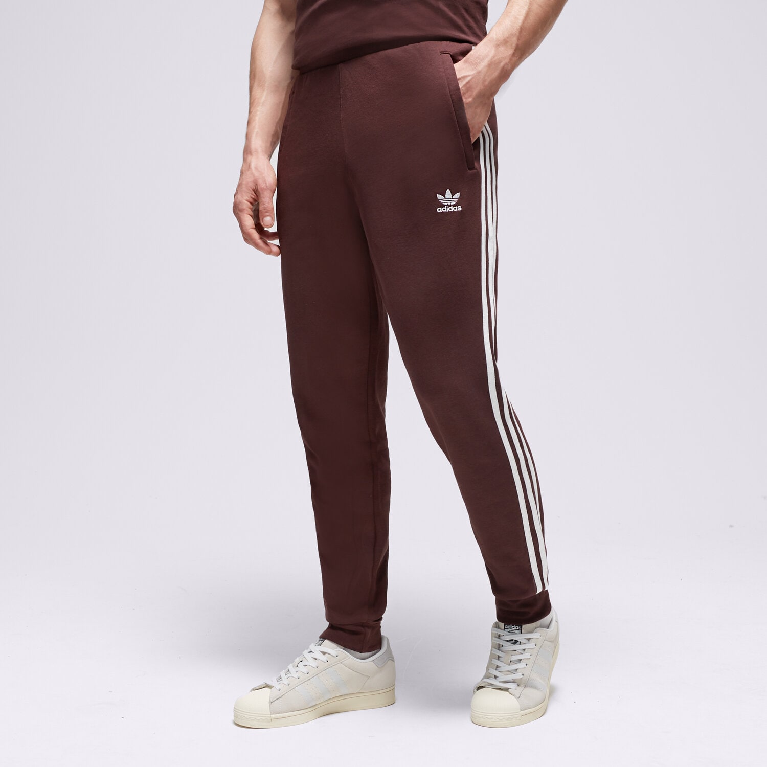 Bărbați pantaloni ADIDAS PANTALONI  3-STRIPES PANT IM2109 Maro