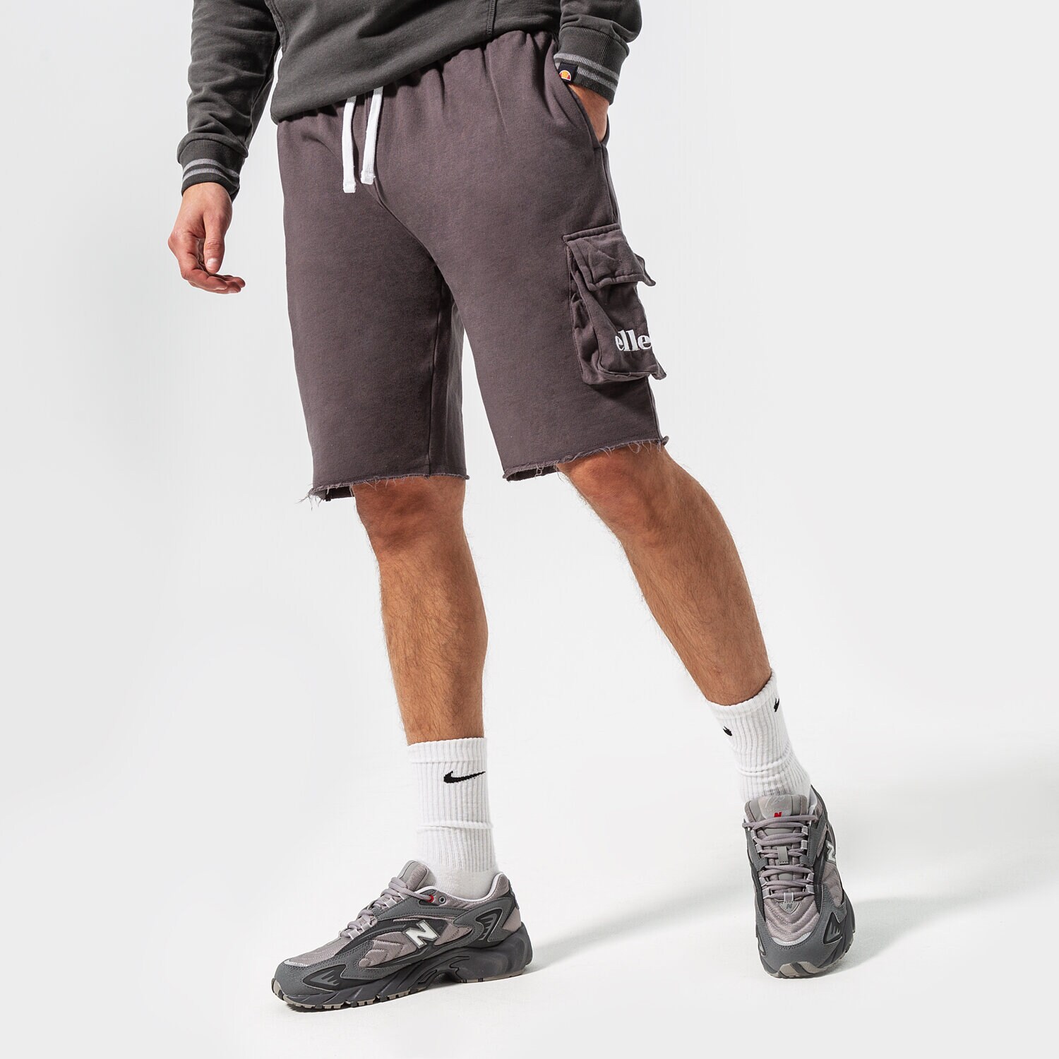 Femei pantaloni scurți ELLESSE PANTALONI SCURȚI NEEM SHORT BLK SHM13798011 Negru