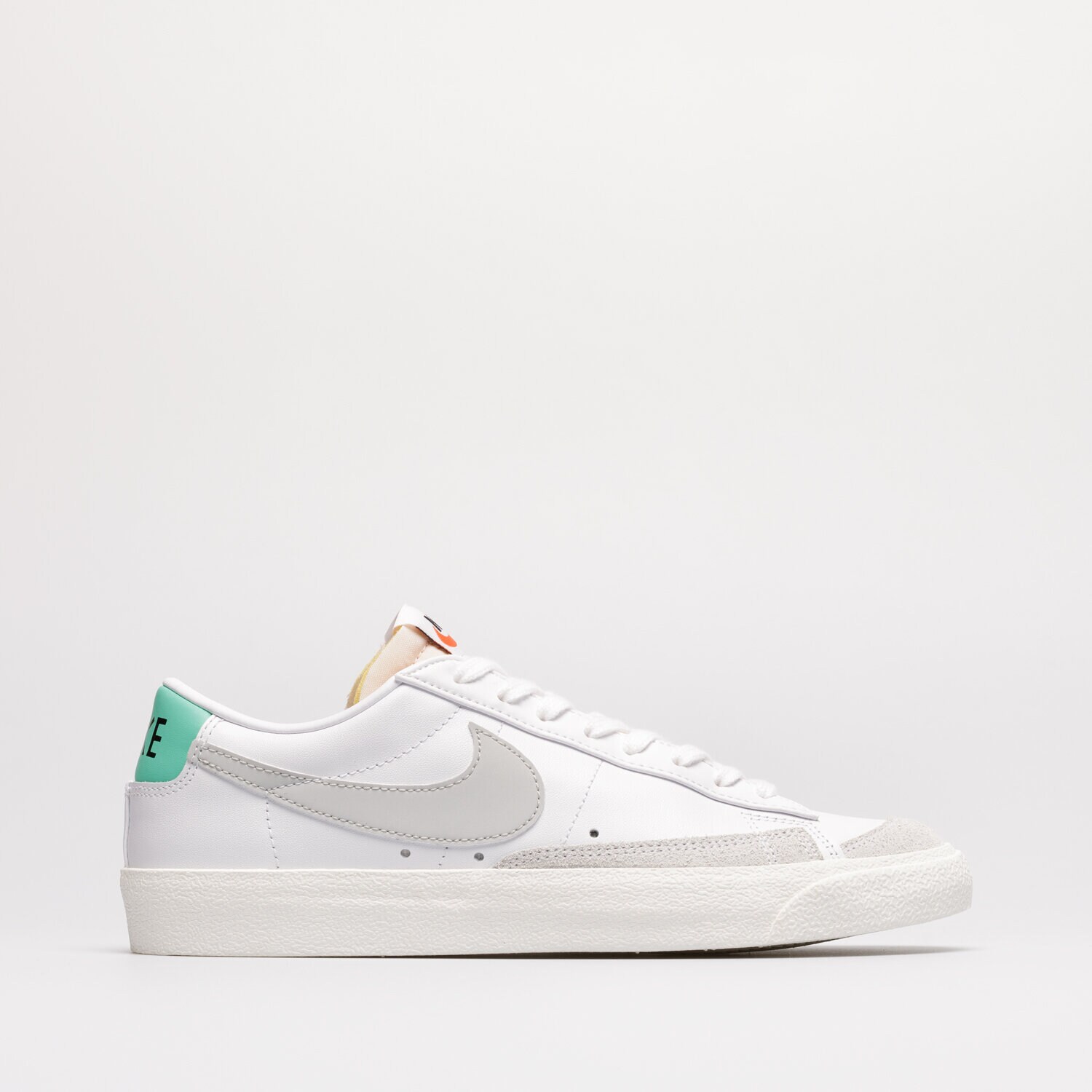 Barbați pantofi sport NIKE BLAZER LOW '77 VINTAGE DA6364-109 Gri