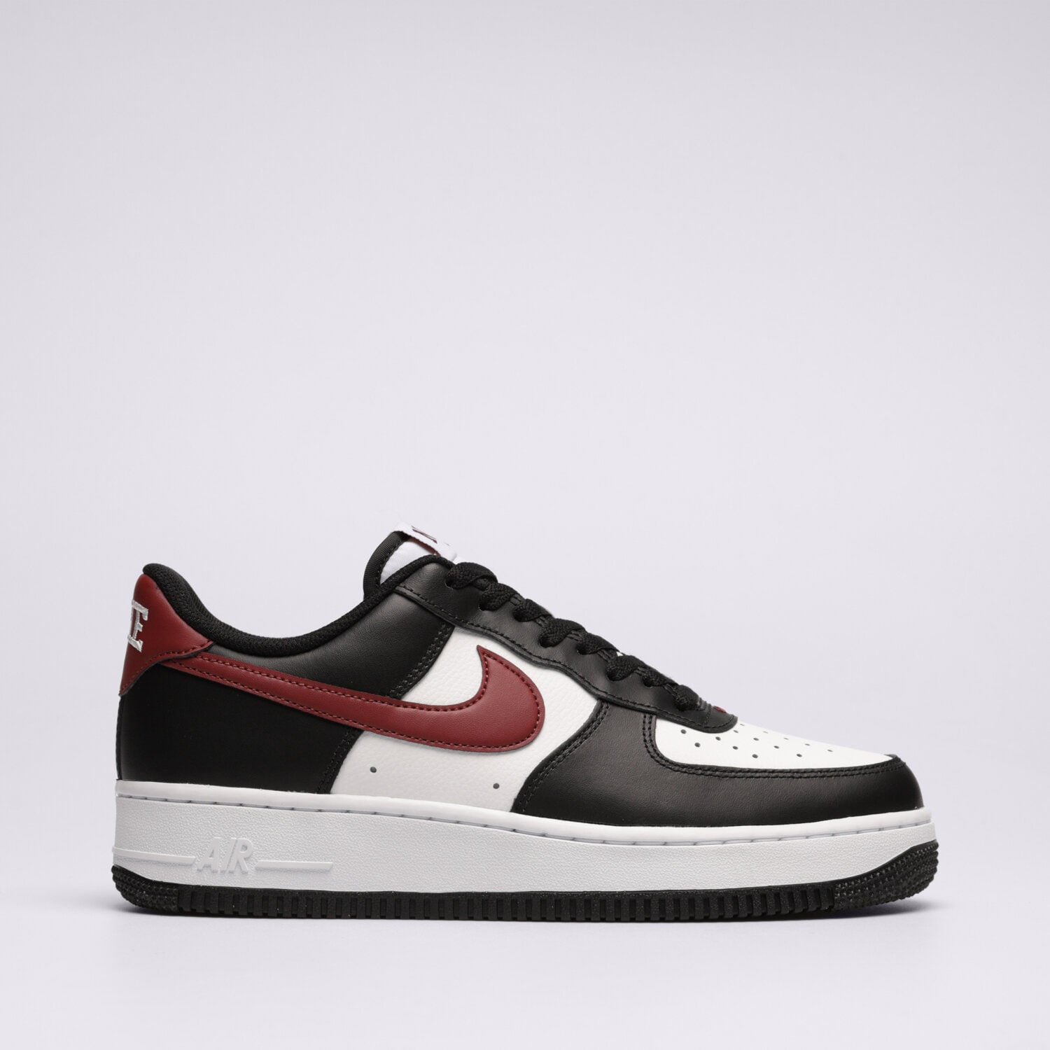Barbați pantofi sport NIKE AIR FORCE 1 '07  FZ4615-001 Negru