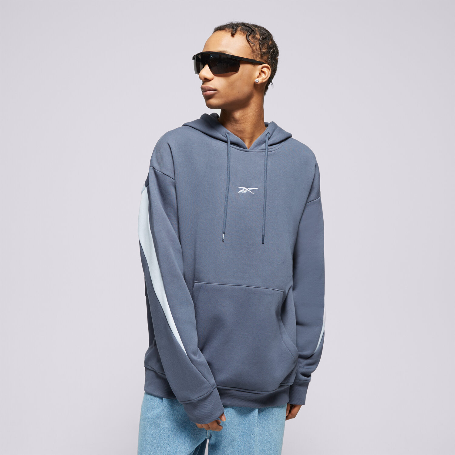 Bărbați bluză REEBOK BLUZĂ CU GLUGĂ CL BV HOODIE 100075819 Bleumarin