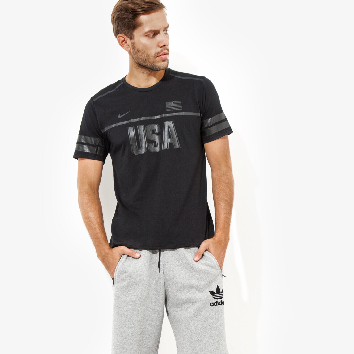 Bărbați tricou NIKE TRICOU M NK DRY TOP SS ENERGY USA 812031010 Negru