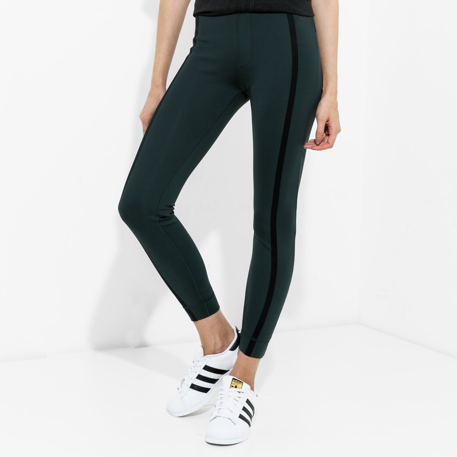 Femei pantaloni NIKE COLANȚI W NSW LGGNG BND 726021364 Verde