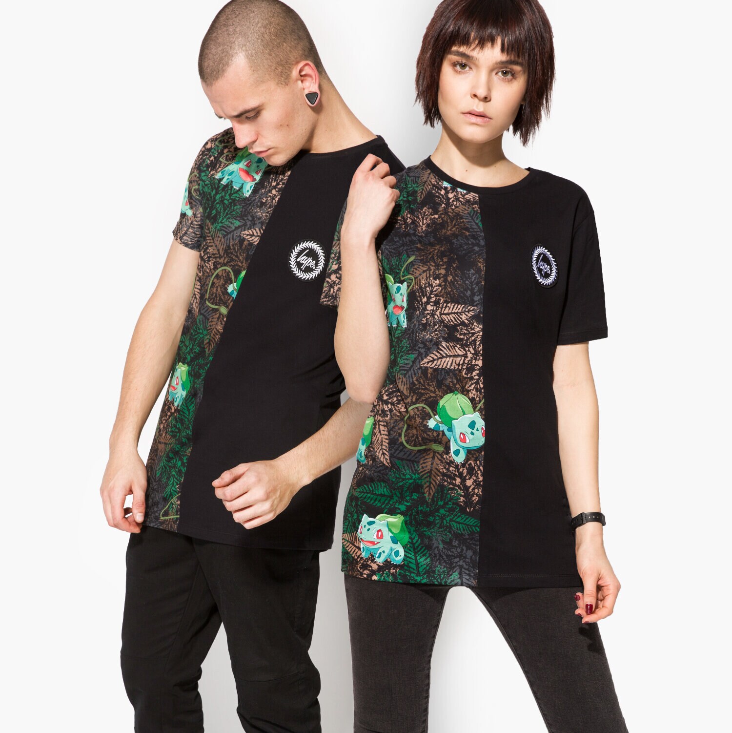 Femei tricou HYPE TRICOU SS BULBASAUR CAMO HALF HPOK006 Negru