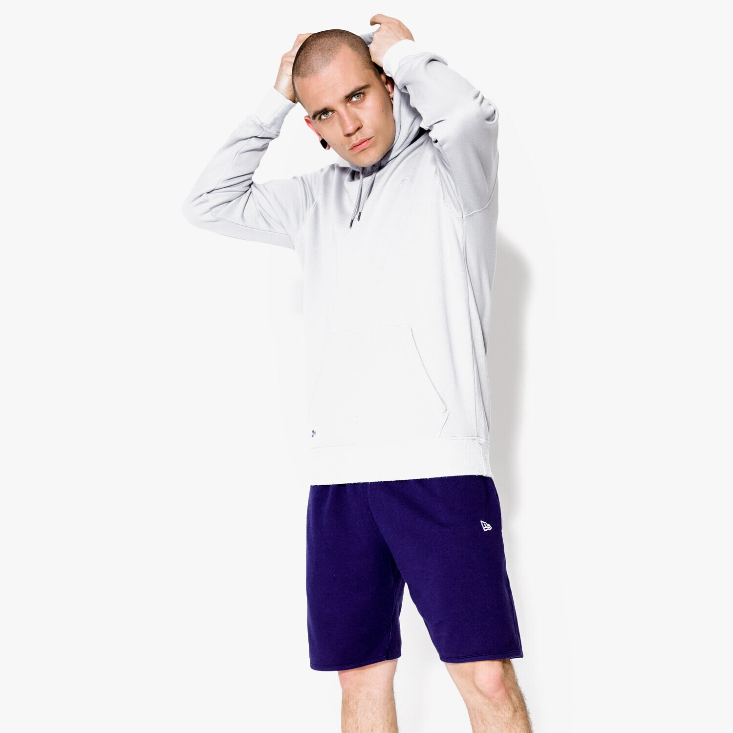 Bărbați bluză NEW ERA BLUZĂ SANDWASH HOODY NE GRA 11409816 Gri